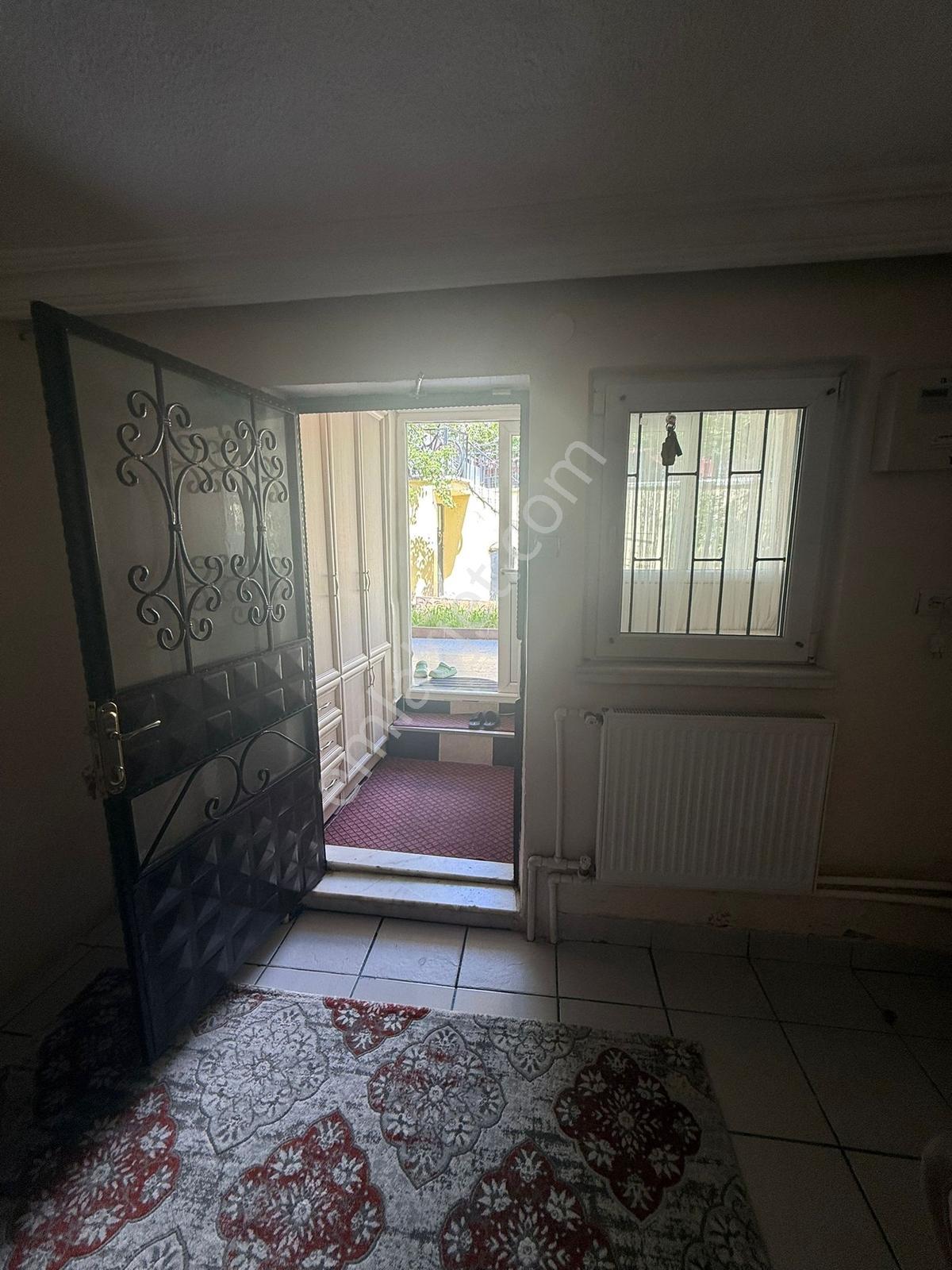 3 Katlı Müstakil Ev -katlar 85 M2 , Toplam 255 M2 + 100 M2 Bahçe — fotoğraf 13