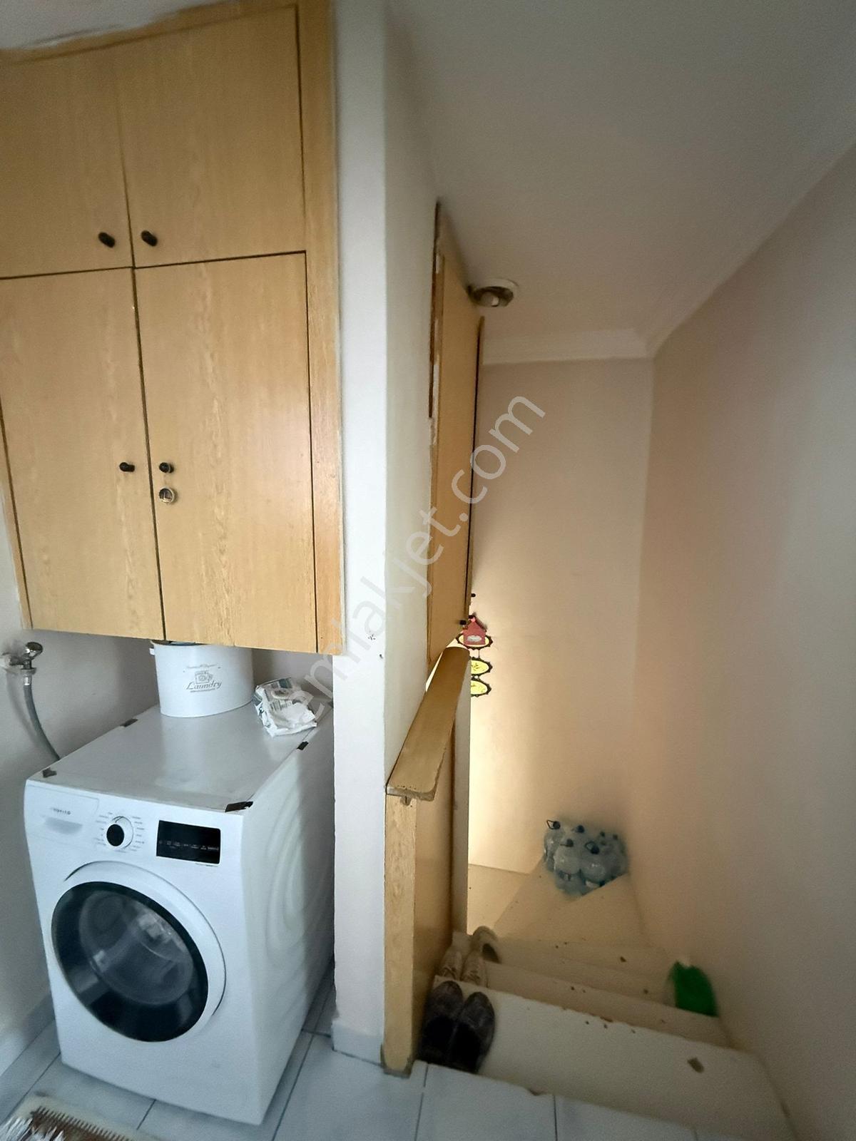3 Katlı Müstakil Ev -katlar 85 M2 , Toplam 255 M2 + 100 M2 Bahçe — fotoğraf 14