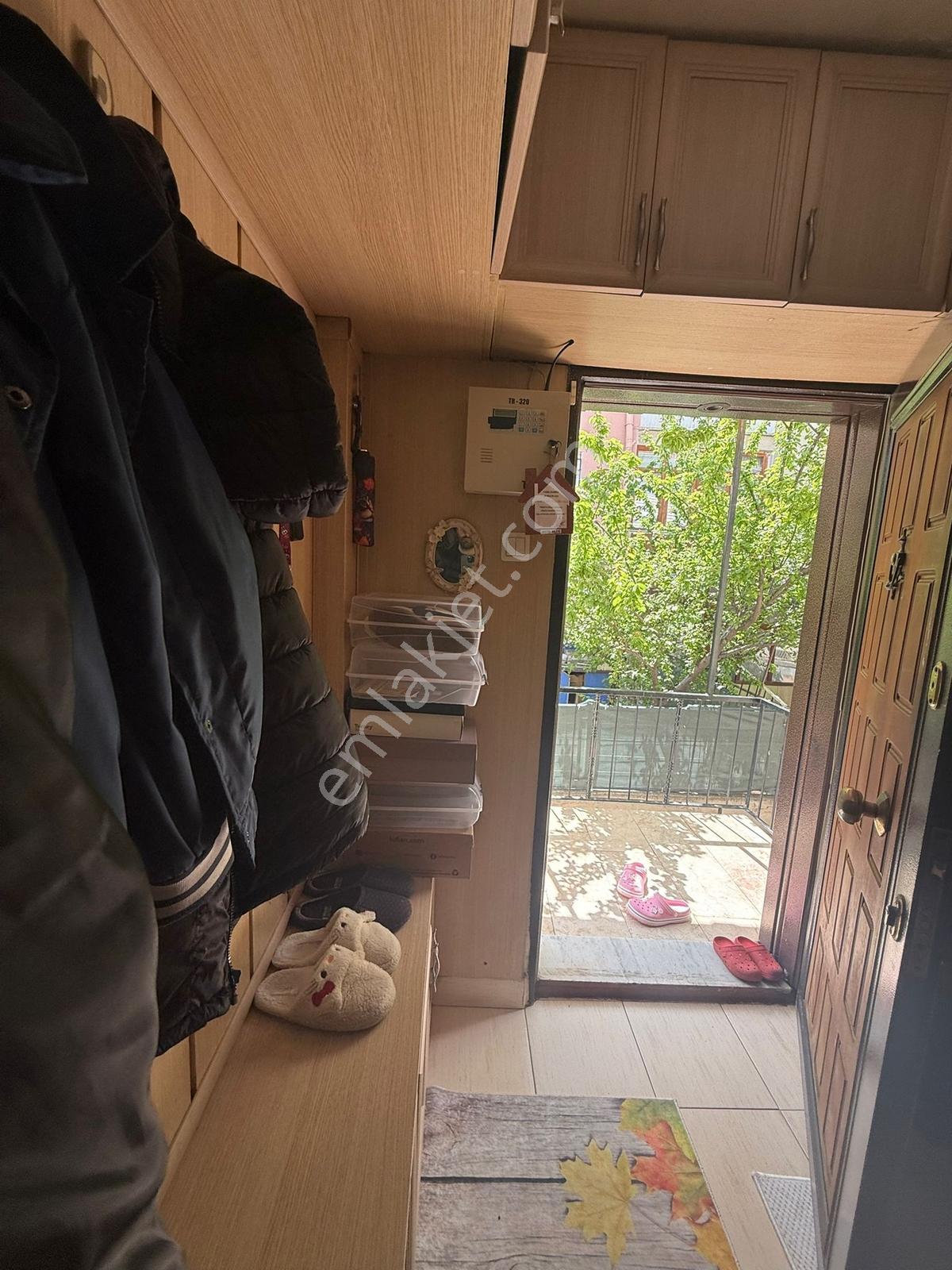 3 Katlı Müstakil Ev -katlar 85 M2 , Toplam 255 M2 + 100 M2 Bahçe — fotoğraf 15