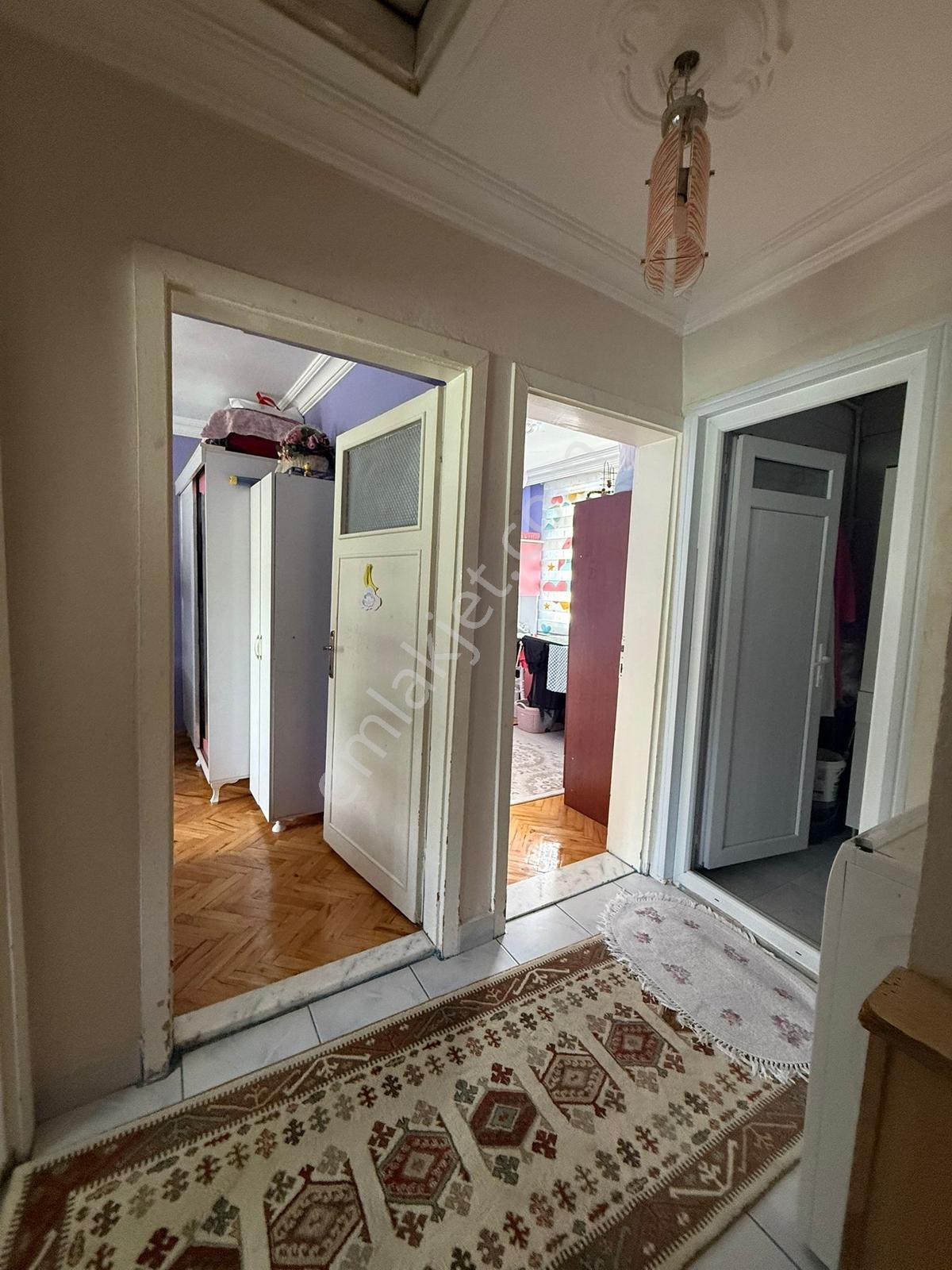 3 Katlı Müstakil Ev -katlar 85 M2 , Toplam 255 M2 + 100 M2 Bahçe — fotoğraf 17