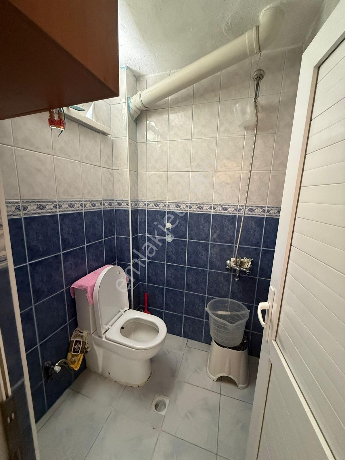 3 Katlı Müstakil Ev -katlar 85 M2 , Toplam 255 M2 + 100 M2 Bahçe — fotoğraf 18