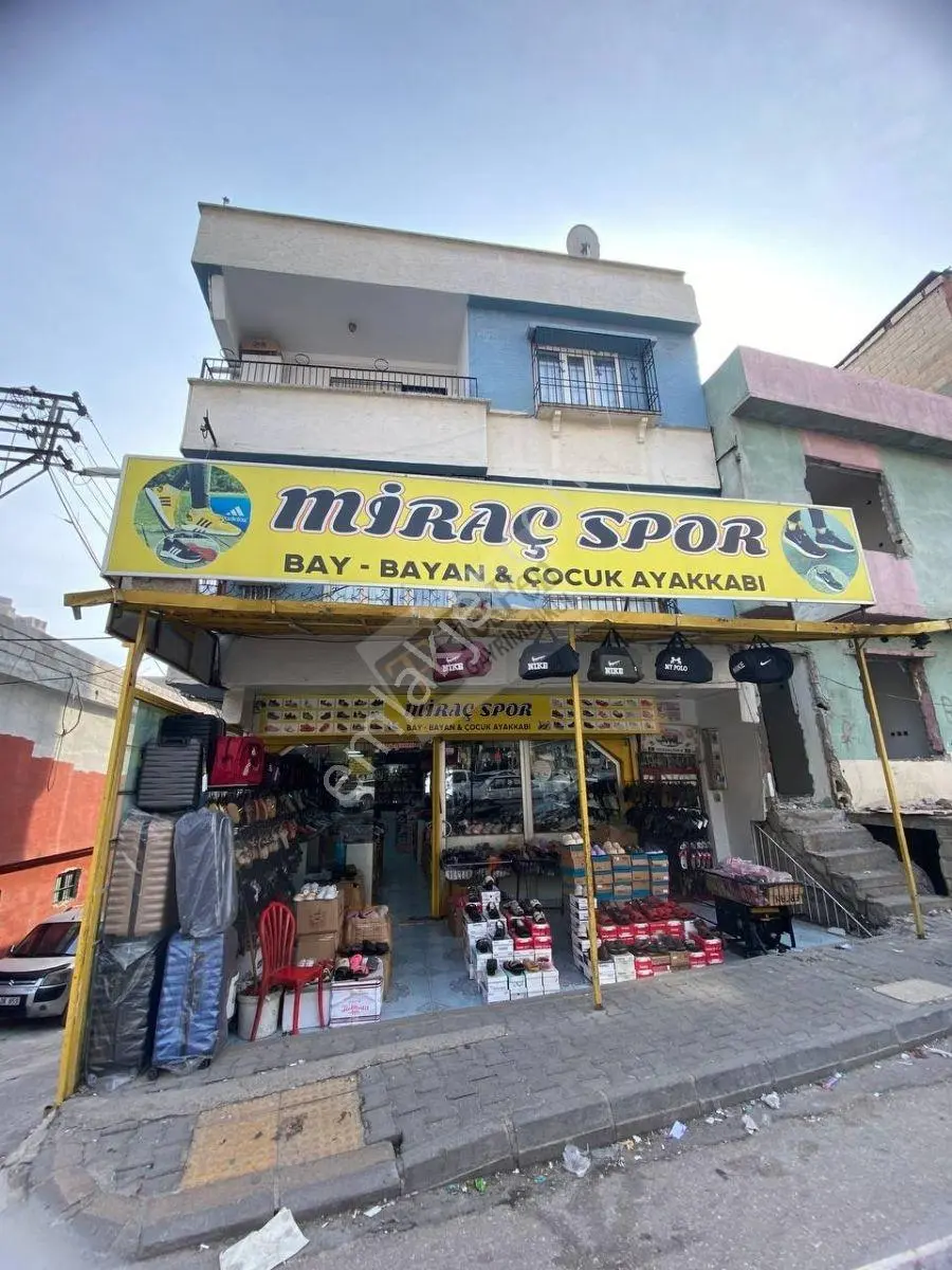 Tesfen Gayrimenkulden 29 Ekimde Ana Cadde Üzeri Satılık Bina — fotoğraf 6