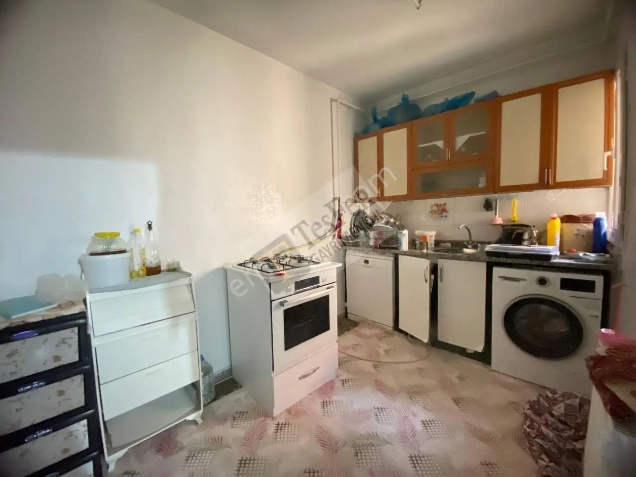 Tesfen Gayrimenkulden 29 Ekimde Ana Cadde Üzeri Satılık Bina — fotoğraf 22