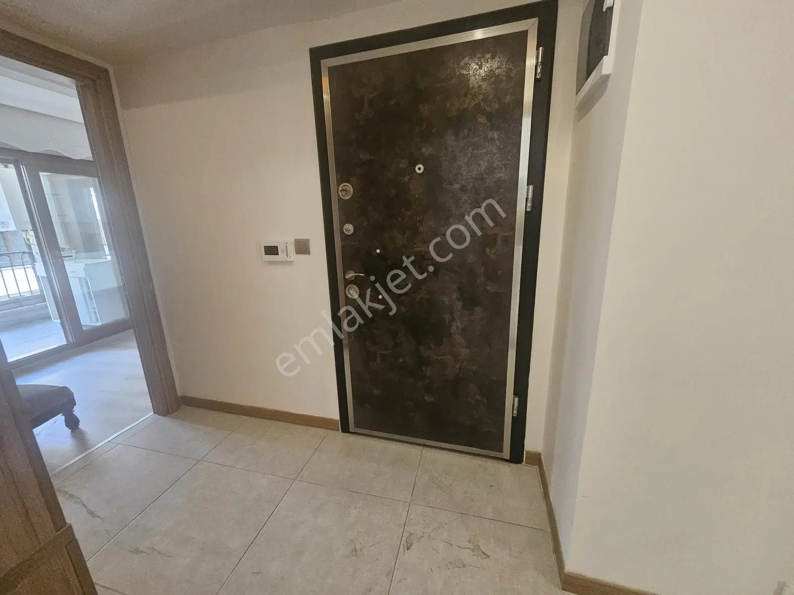 Karşıyaka Yalı Mahallesi 3+1den 2+1e Çevrilmiş Satılık Daire — fotoğraf 7