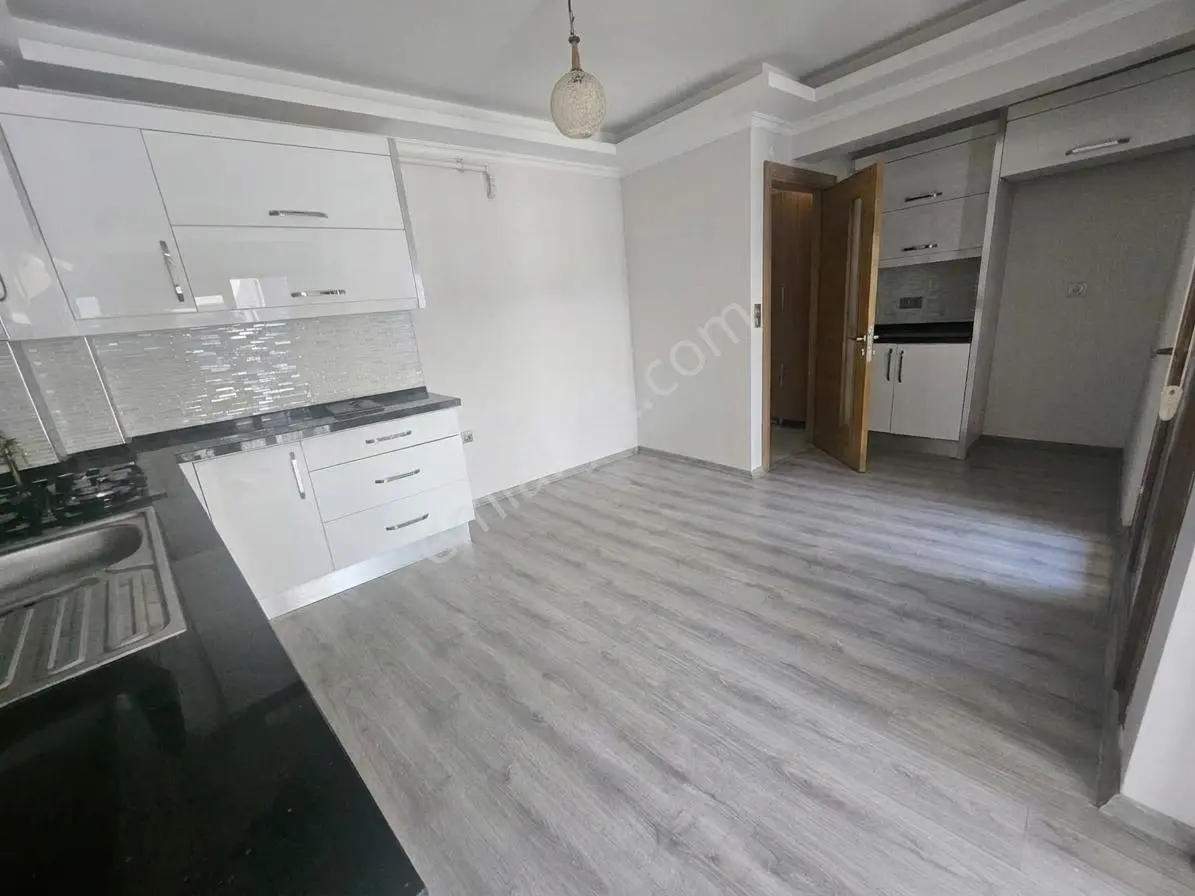 Karşıyaka Yalı Mahallesi 3+1den 2+1e Çevrilmiş Satılık Daire — fotoğraf 10