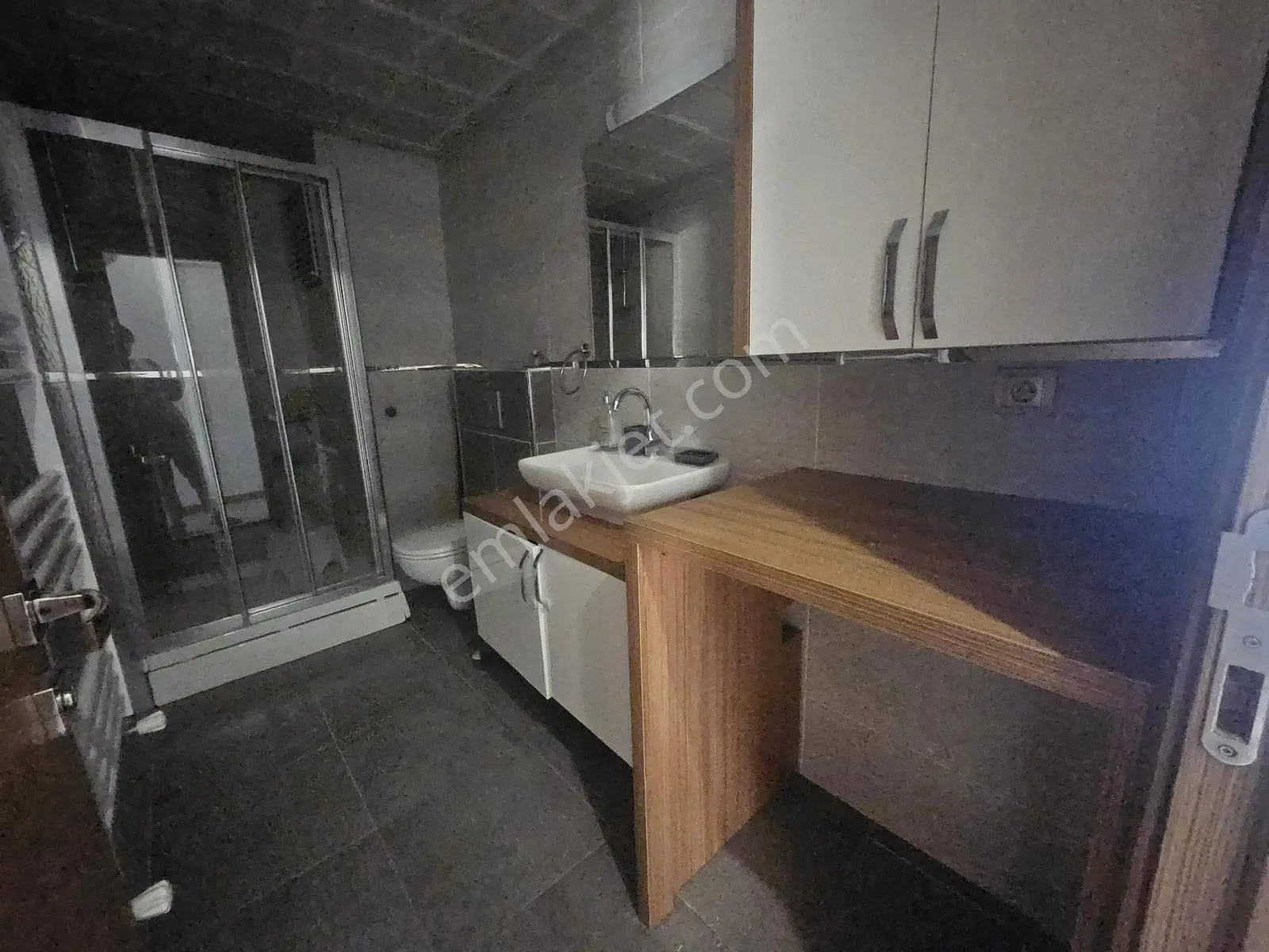 Karşıyaka Yalı Mahallesi 3+1den 2+1e Çevrilmiş Satılık Daire — fotoğraf 31