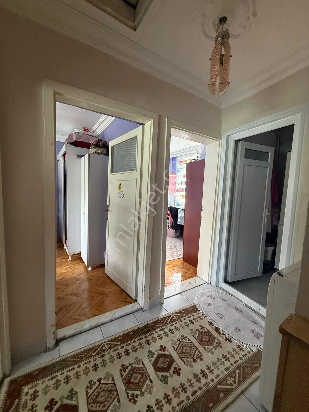 3 Katlı Müstakil Ev - Katlar 85 M2 ,toplam 255 M2 + 100 M2 Bahçe — fotoğraf 15