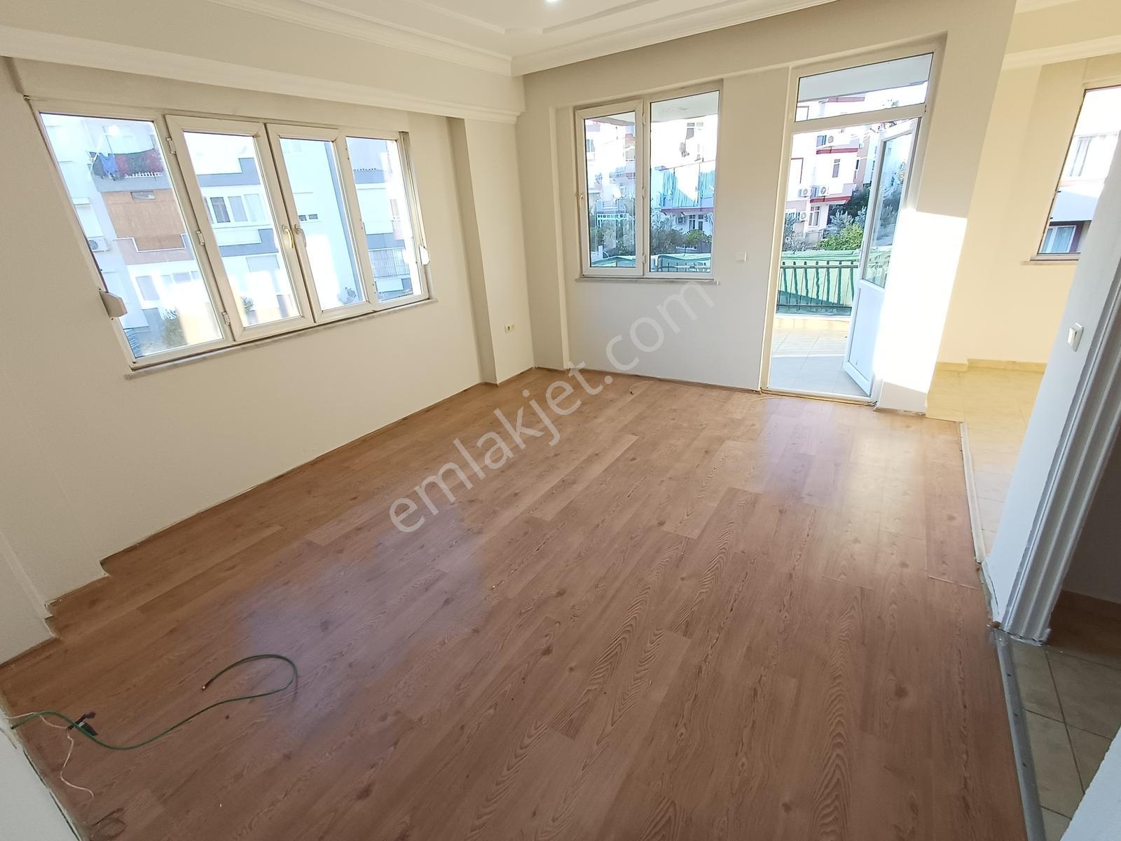 Manavgat Sarılar Mahallesinde Satılık Ara Kat Daire — fotoğraf 5