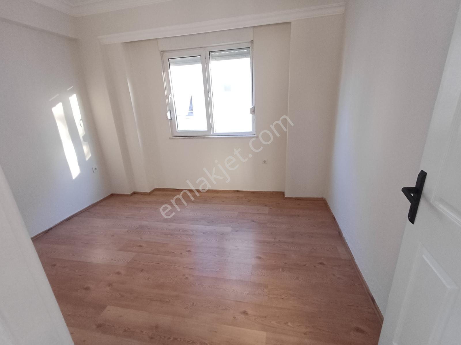 Manavgat Sarılar Mahallesinde Satılık Ara Kat Daire — fotoğraf 8