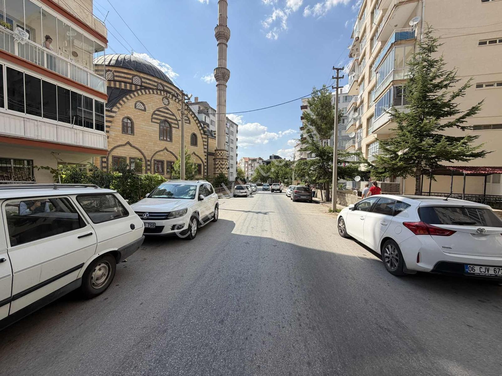 Liva Gayrimenkul'den Lise Cad Satılık 3+1 Yapılı Daire — fotoğraf 21