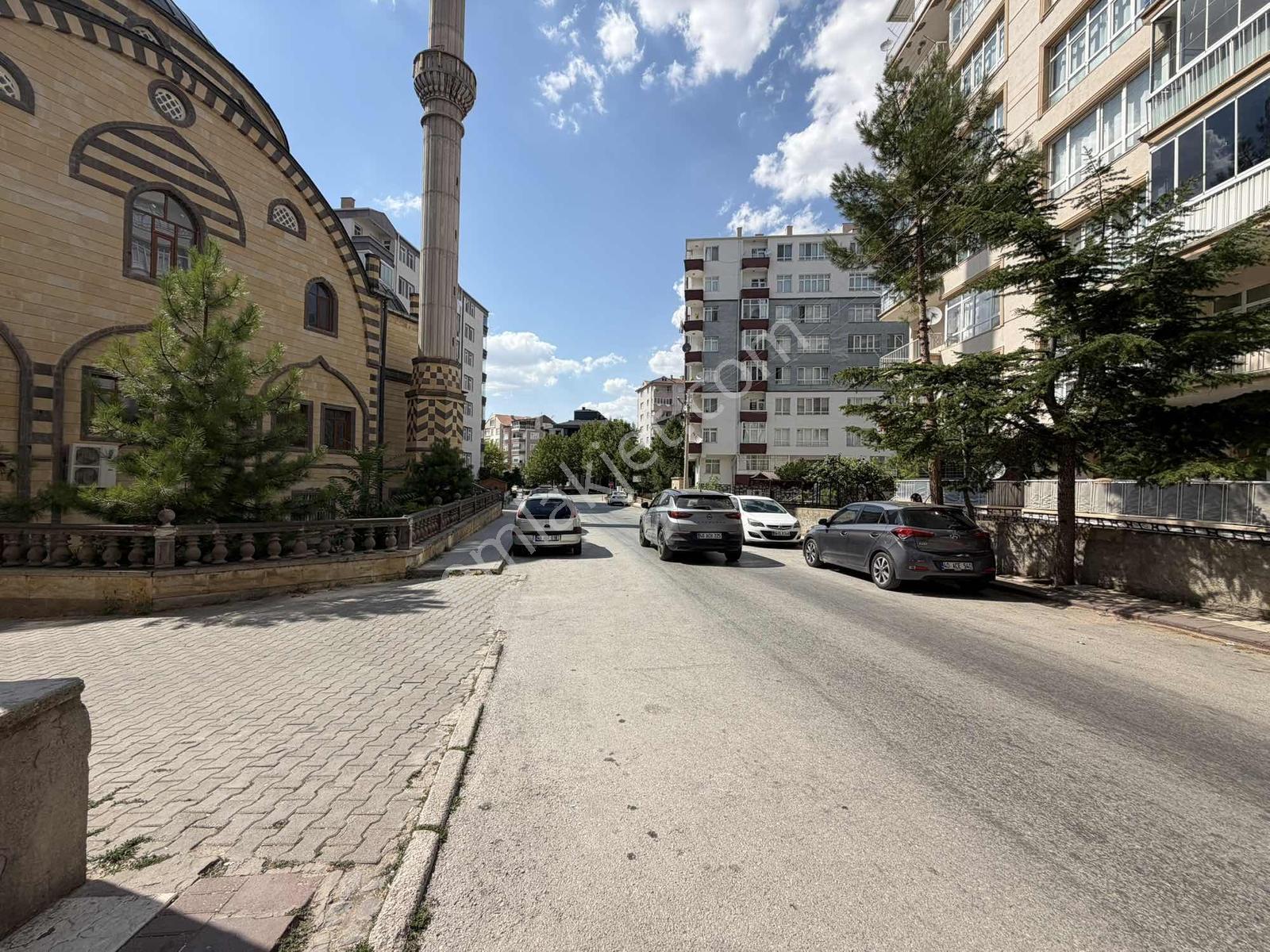 Liva Gayrimenkul'den Lise Cad Satılık 3+1 Yapılı Daire — fotoğraf 23