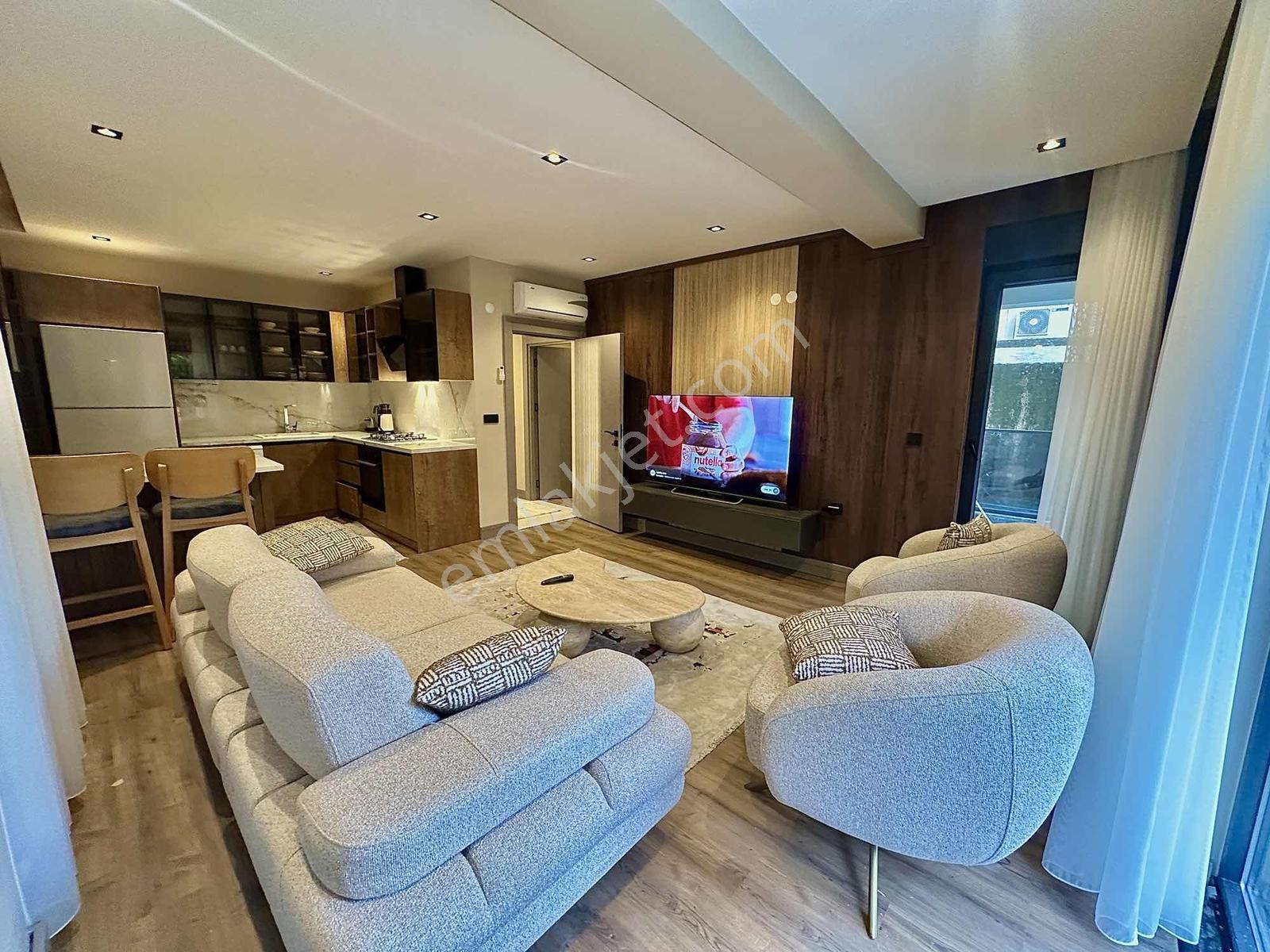 Bahçe Kullanım Alanlı 80m² 1+1 Lüks Daire — fotoğraf 2