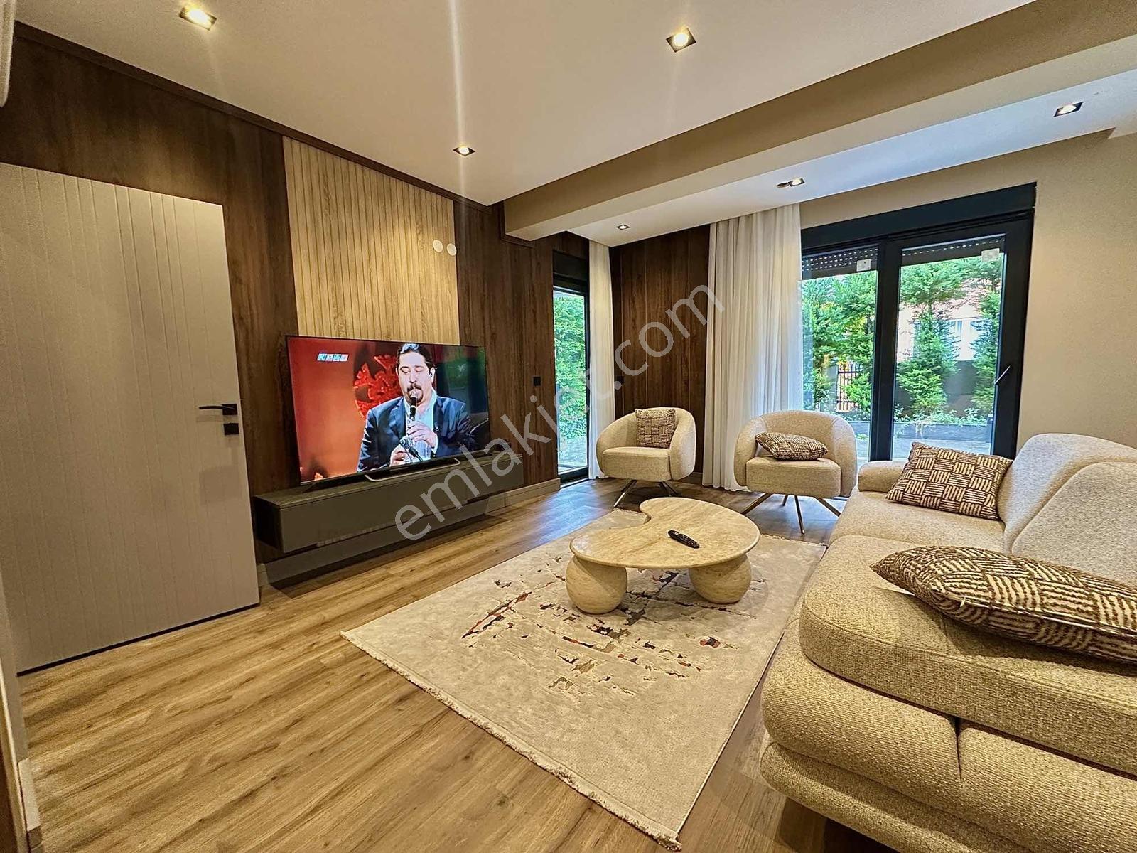 Bahçe Kullanım Alanlı 80m² 1+1 Lüks Daire — fotoğraf 4