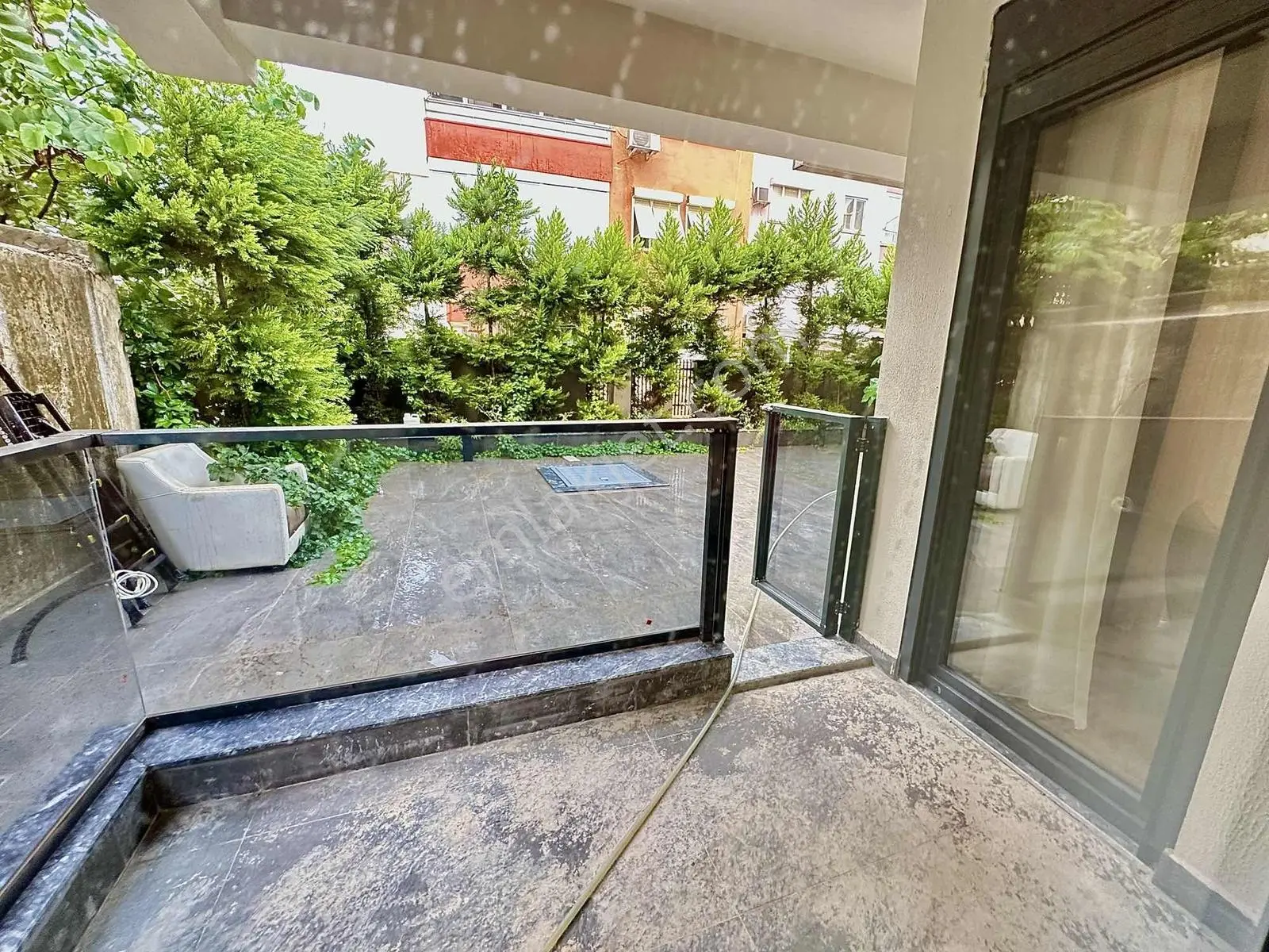 Bahçe Kullanım Alanlı 80m² 1+1 Lüks Daire — fotoğraf 12