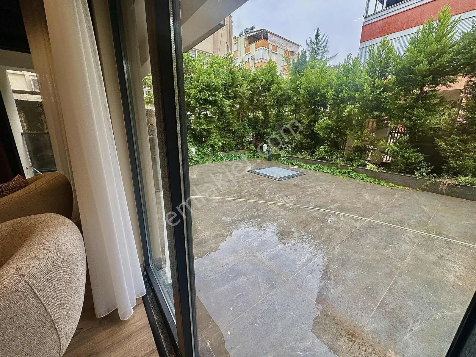 Bahçe Kullanım Alanlı 80m² 1+1 Lüks Daire — fotoğraf 15