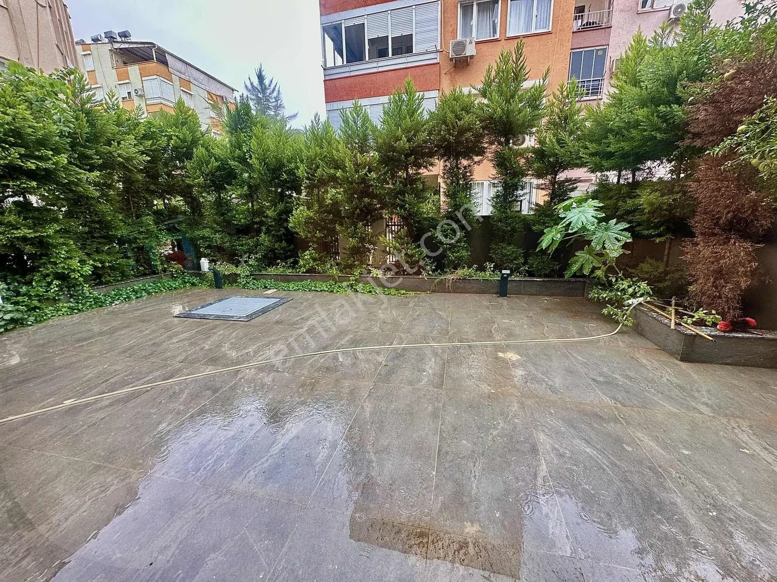 Bahçe Kullanım Alanlı 80m² 1+1 Lüks Daire — fotoğraf 16