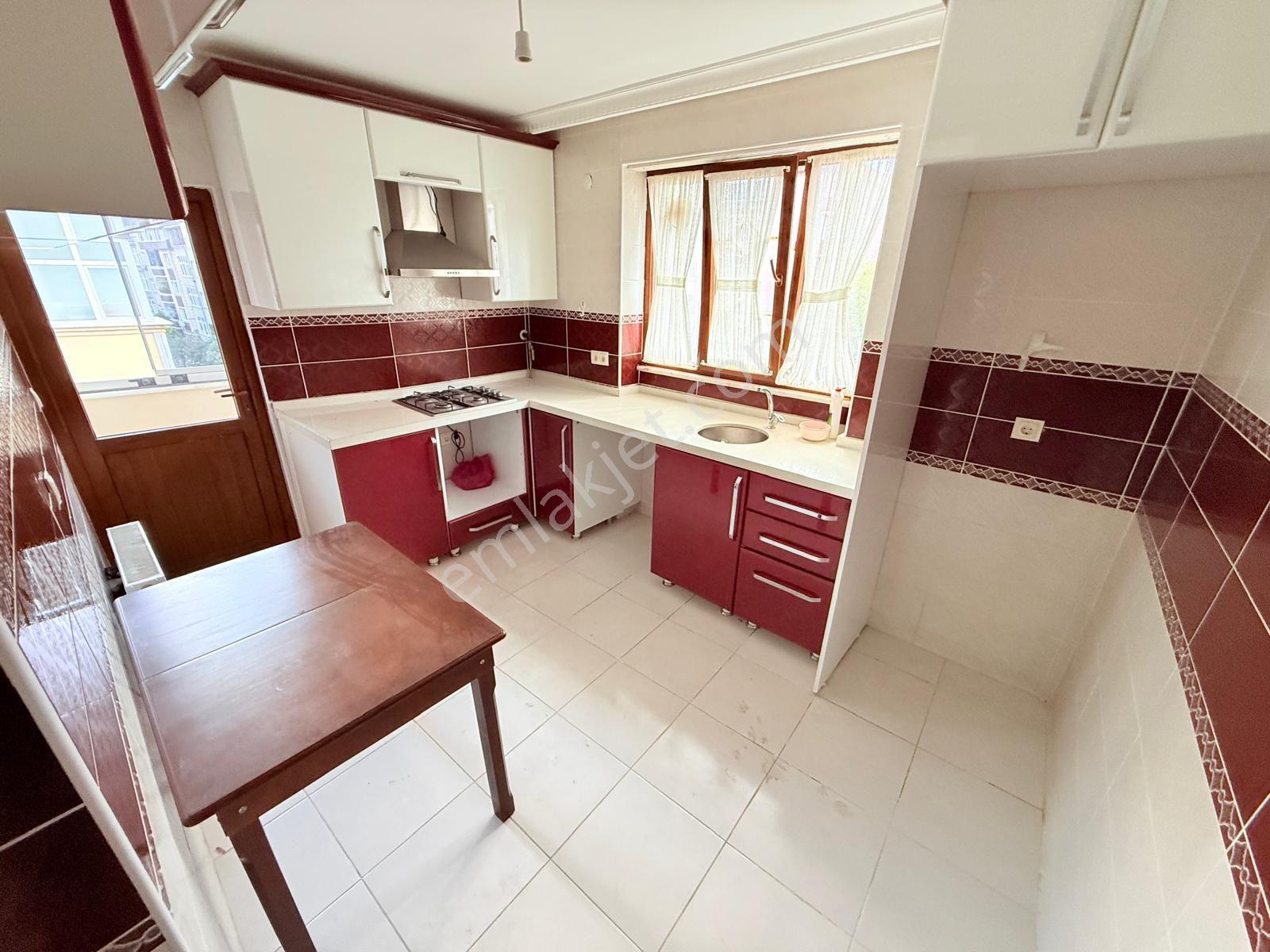 Pusula İnş'tan U.mumcu Mah 3+1 120m2 Köşe Başı Satılık Ara Kat — fotoğraf 4