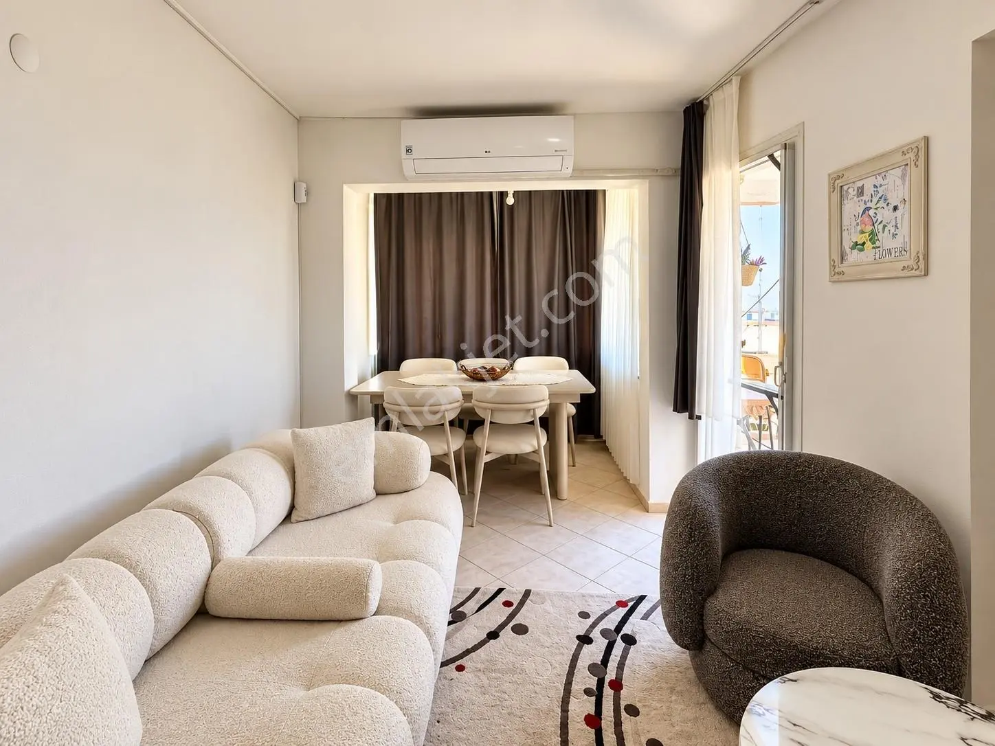 Umas Solutıon'dan Cadde Üstünde Deniz Manzaralı 2+1 Daire — fotoğraf 4