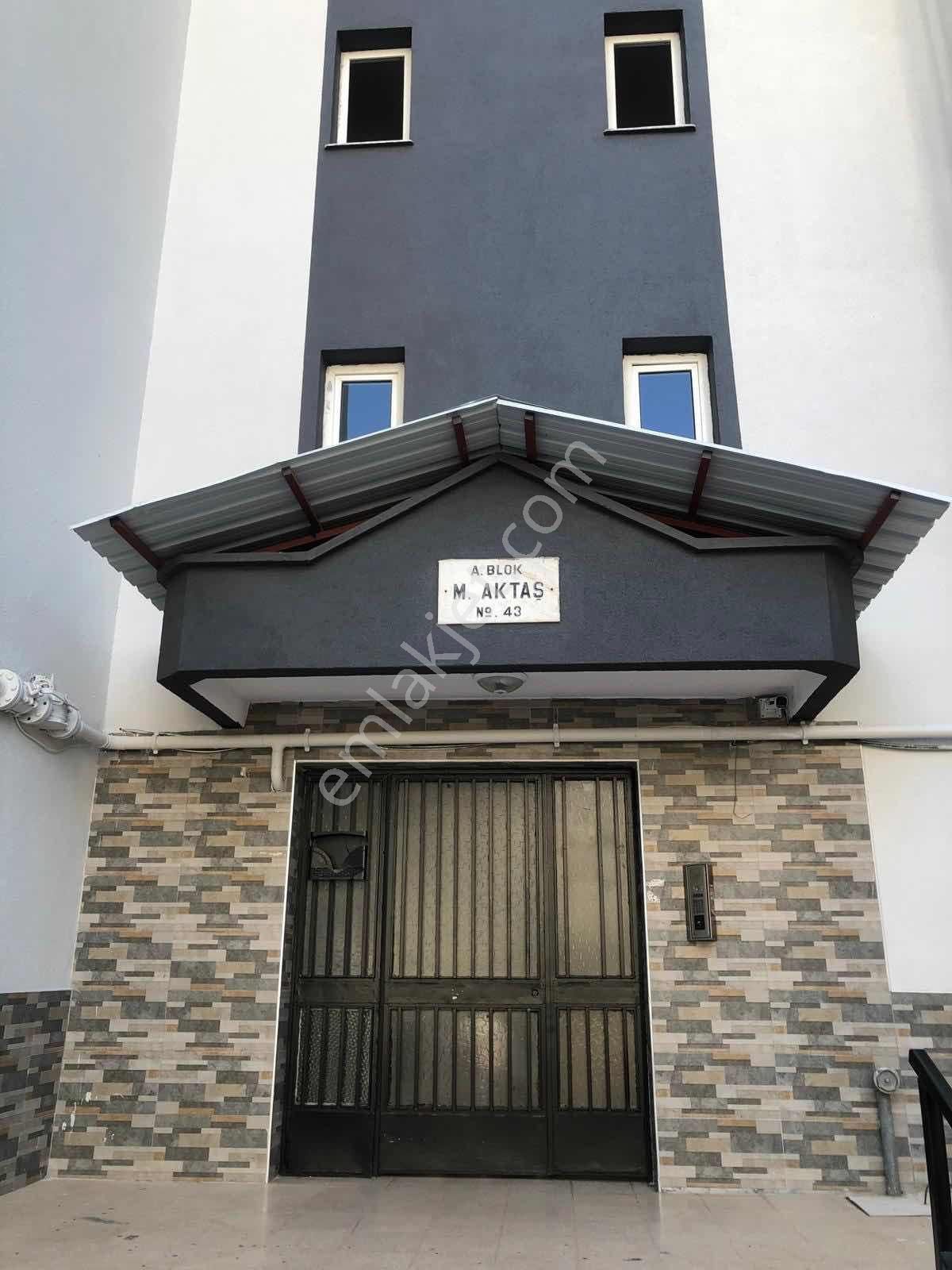 Erzden Kemalpaşa 8.Eylül Akkent Sitesinde 135 M² Satılık Daire