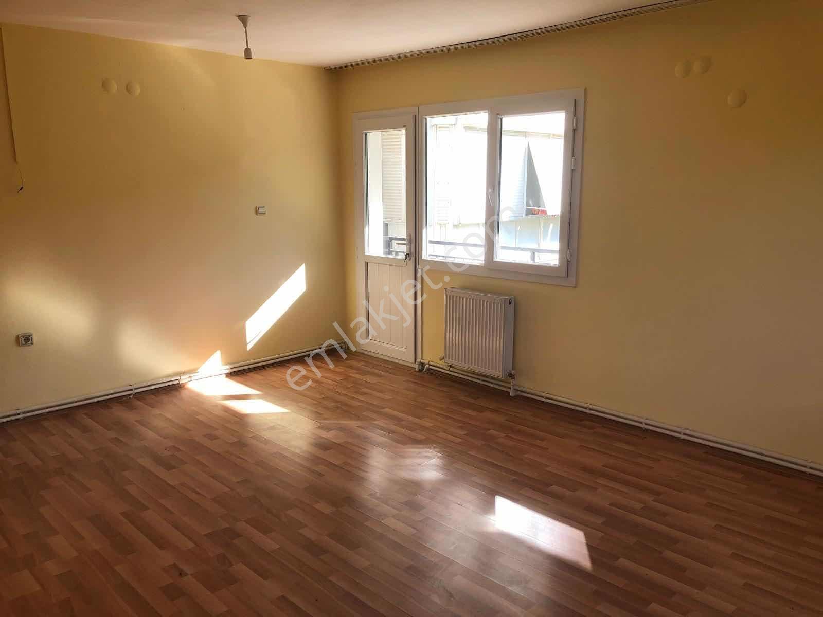 Erzden Kemalpaşa 8.eylül Akkent Sitesinde 135 M² Satılık Daire — fotoğraf 5
