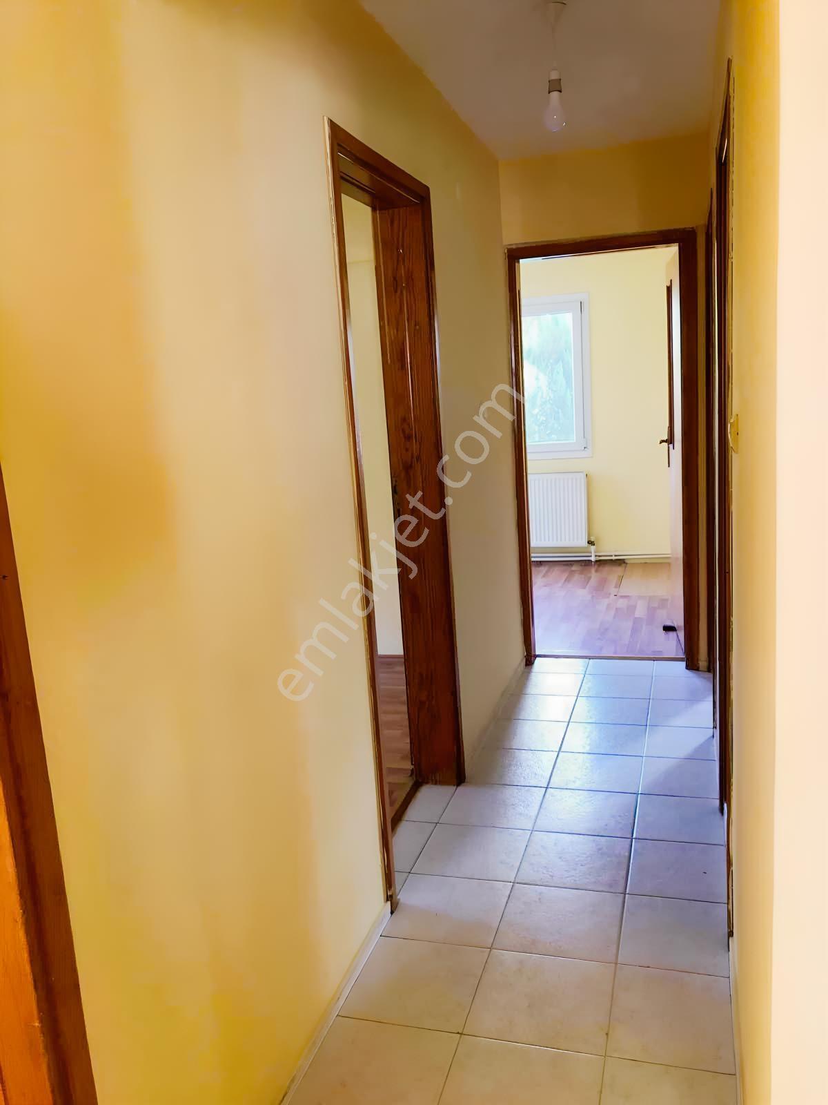 Erzden Kemalpaşa 8.eylül Akkent Sitesinde 135 M² Satılık Daire — fotoğraf 14