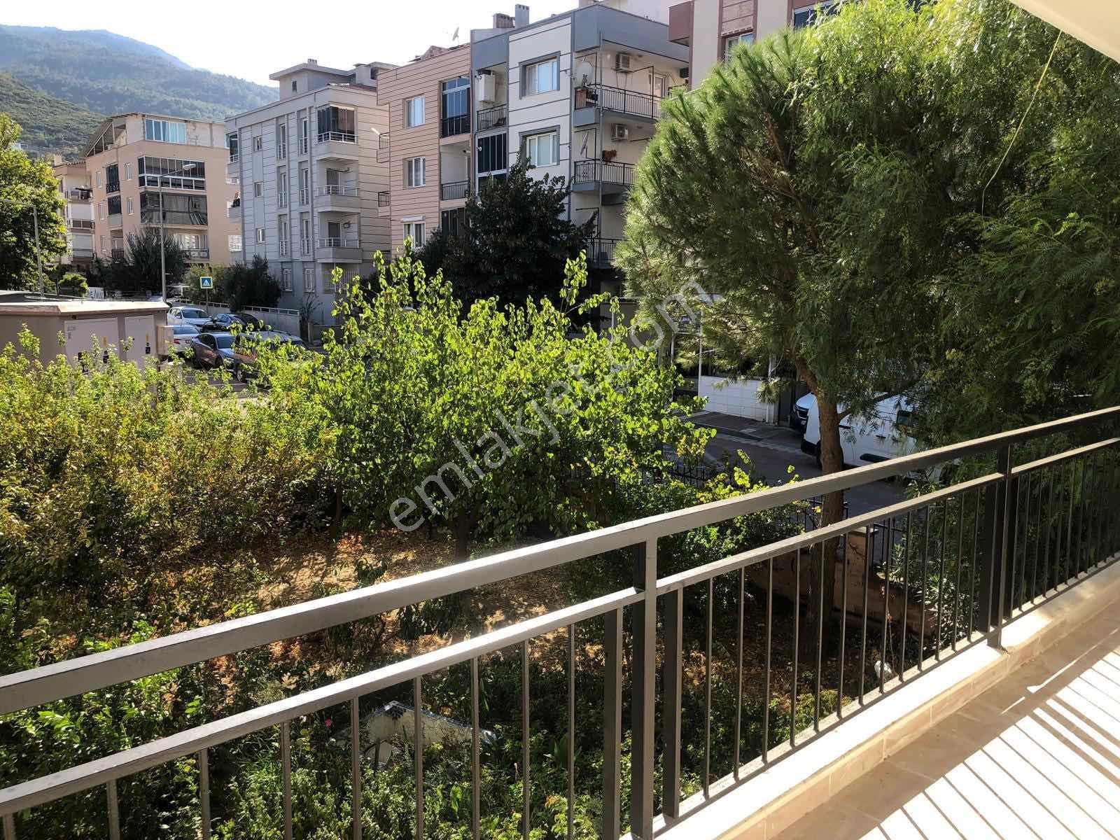 Erzden Kemalpaşa 8.eylül Akkent Sitesinde 135 M² Satılık Daire — fotoğraf 18