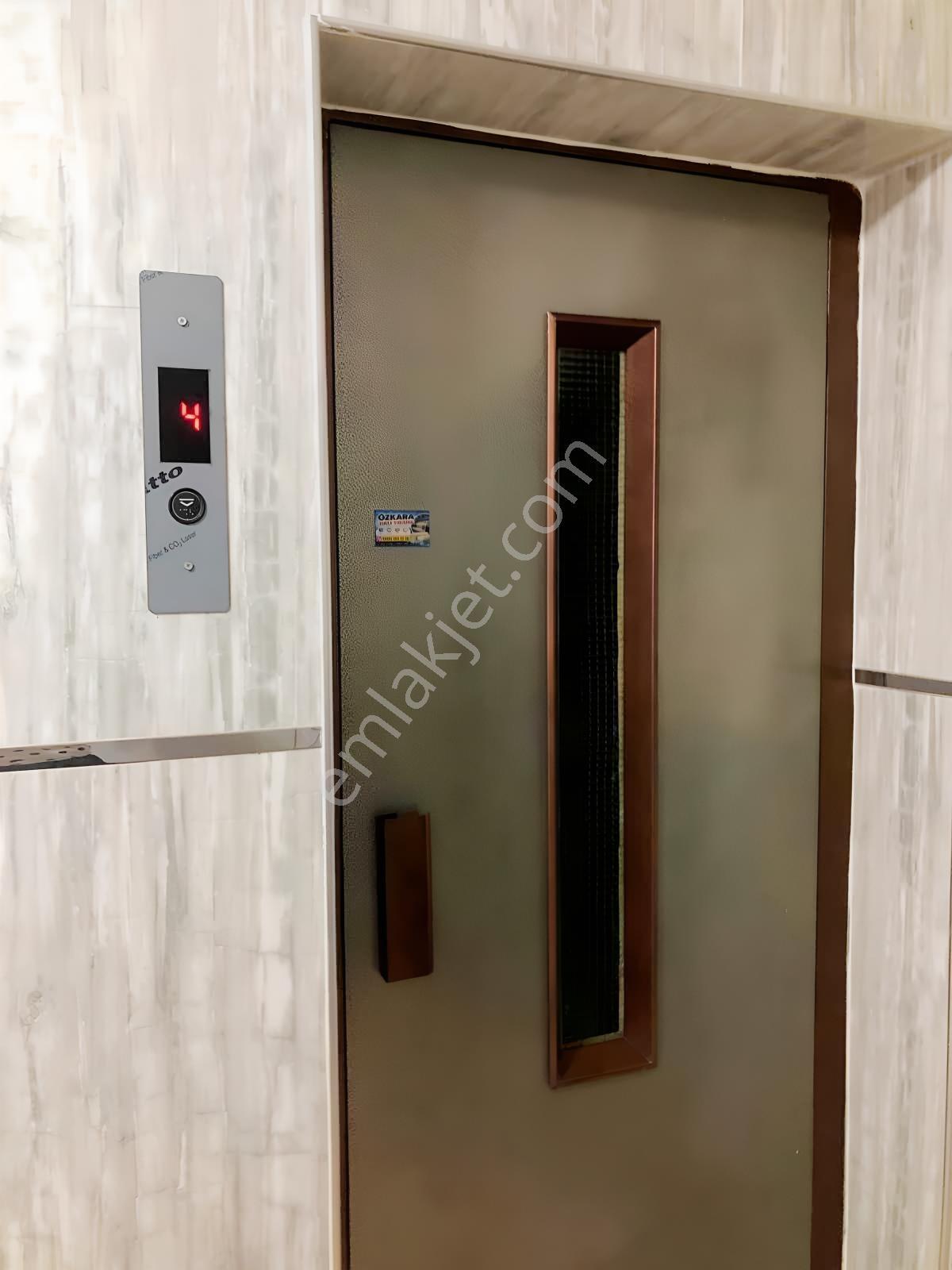Erzden Kemalpaşa 8.eylül Akkent Sitesinde 135 M² Satılık Daire — fotoğraf 20
