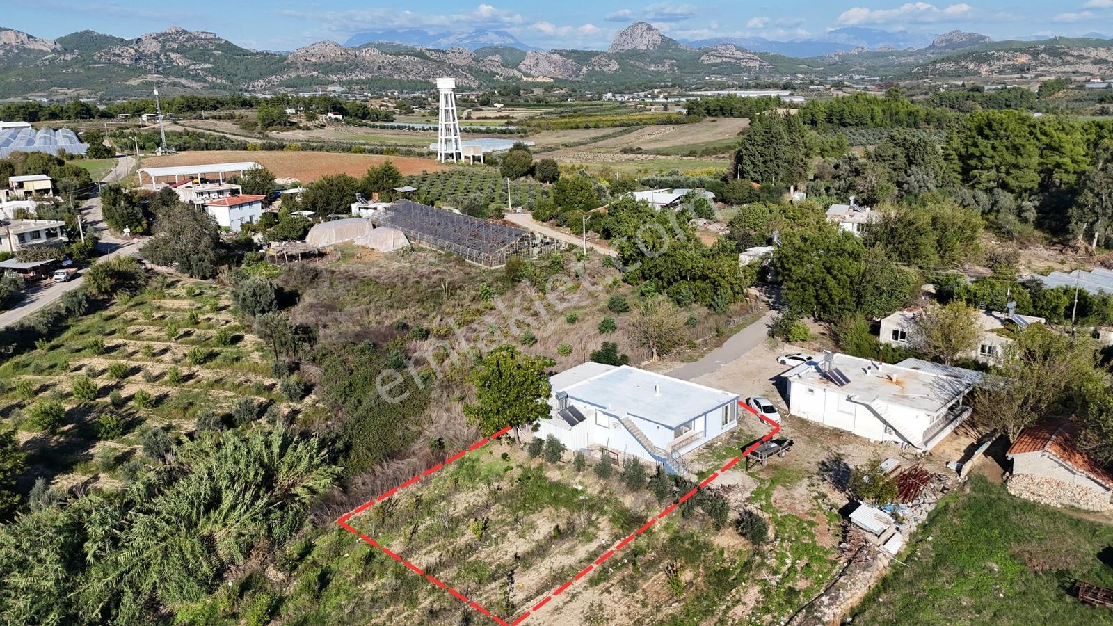 Antalya Serik Yeşilyurt Mahallesinde Satılık Müstakil Ev
