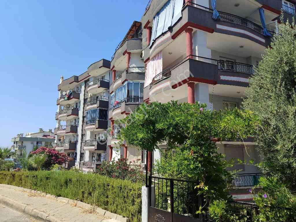Kuşadası Ege Mahallesi Yıldız Sitesinde Bahçe Katı Daire — fotoğraf 2