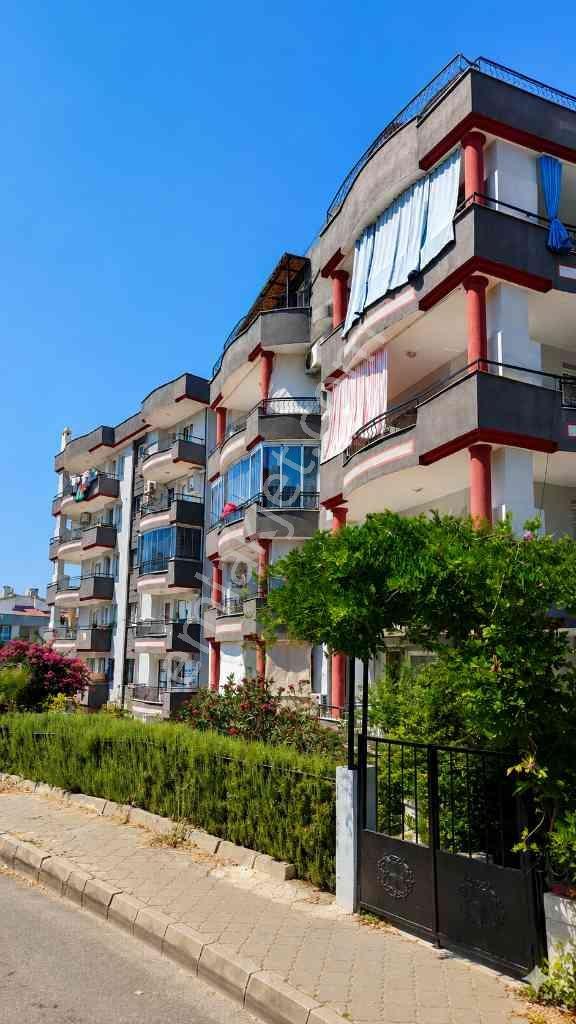 Kuşadası Ege Mahallesi Yıldız Sitesinde Bahçe Katı Daire — fotoğraf 3