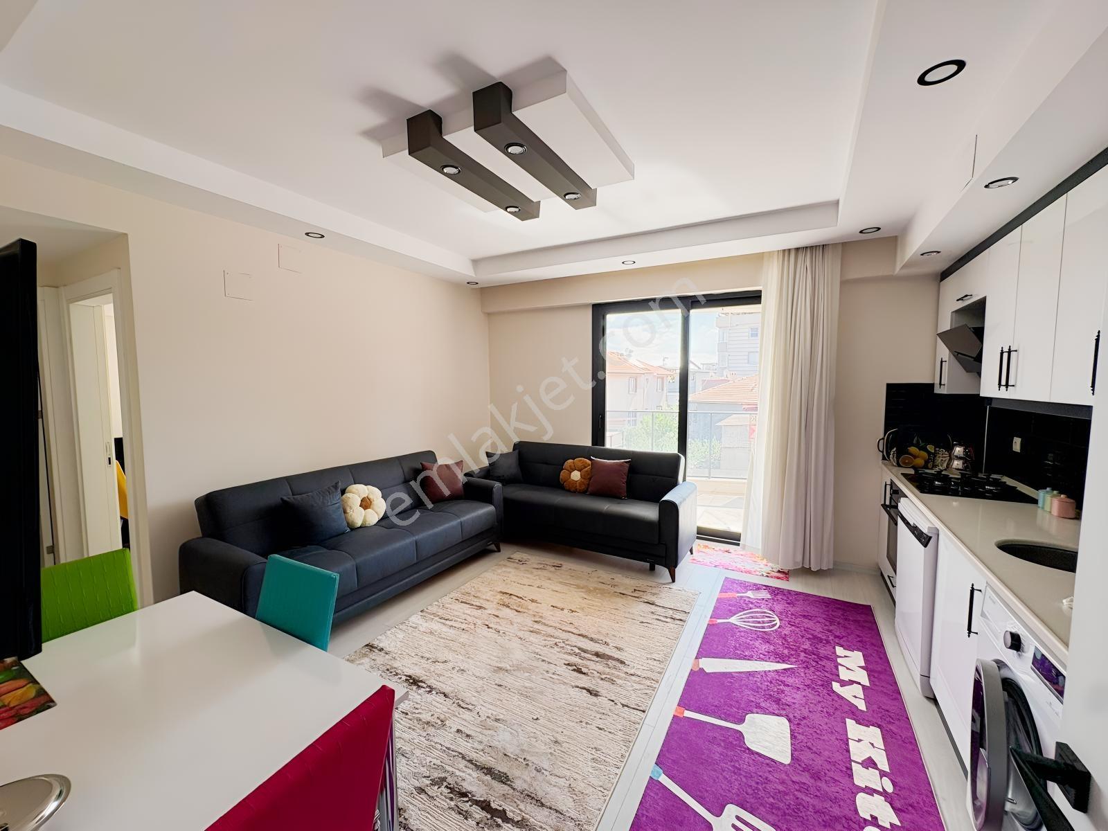 Pusula Gayrimenkul'Den Satılık Eşyalı 2+1 Daire Fatih Mh