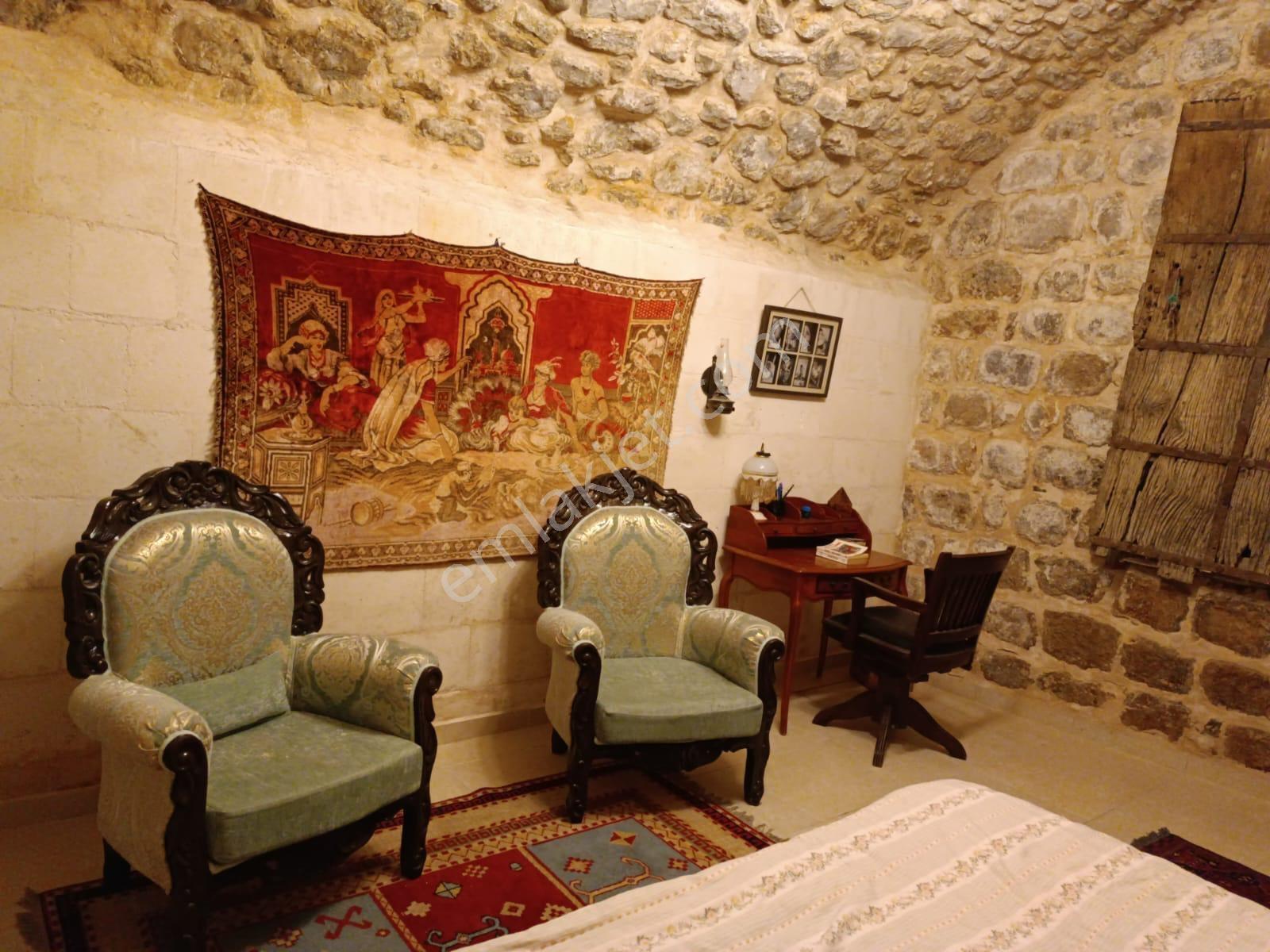 Mardin'de Otele Uygun Satılık Tarihi Taş Konak — fotoğraf 15