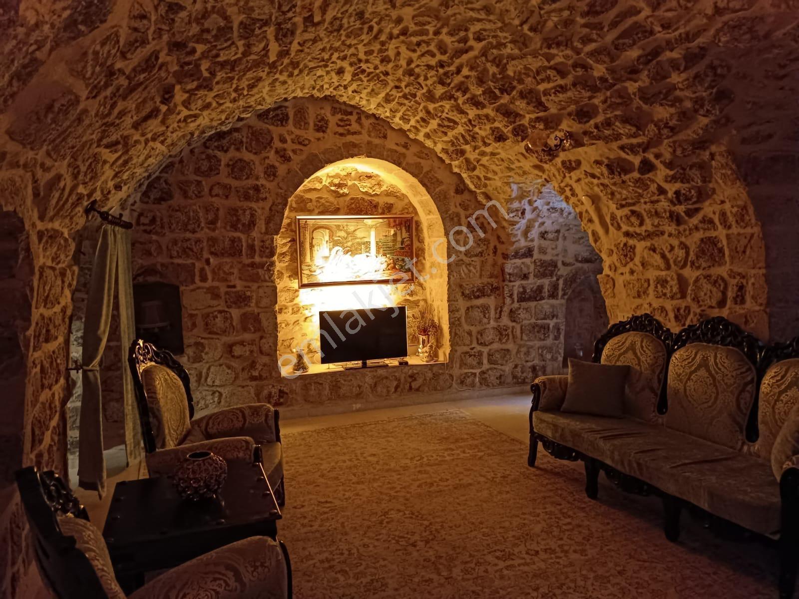 Mardin'de Otele Uygun Satılık Tarihi Taş Konak — fotoğraf 18