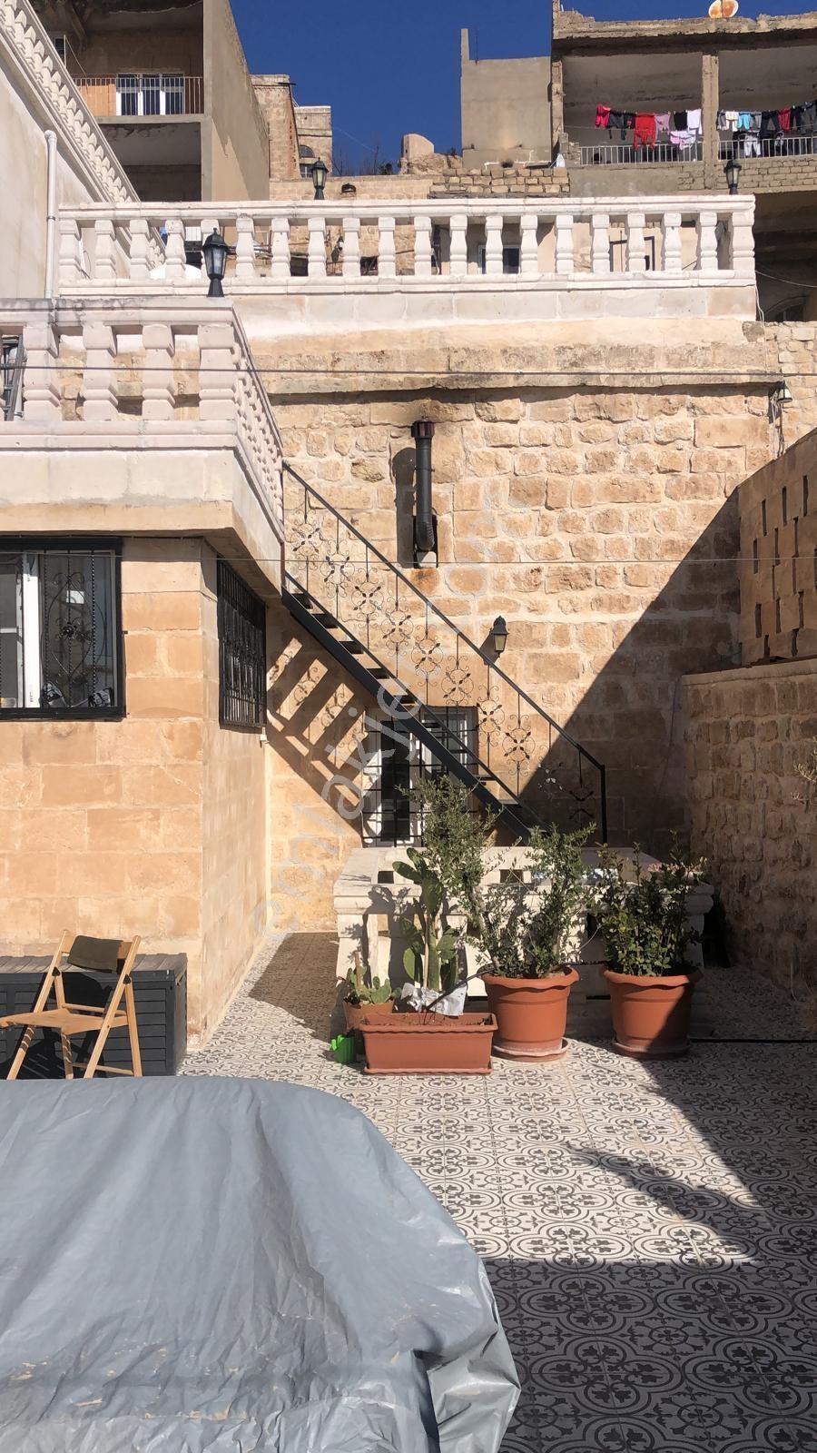 Mardin'de Otele Uygun Satılık Tarihi Taş Konak — fotoğraf 25