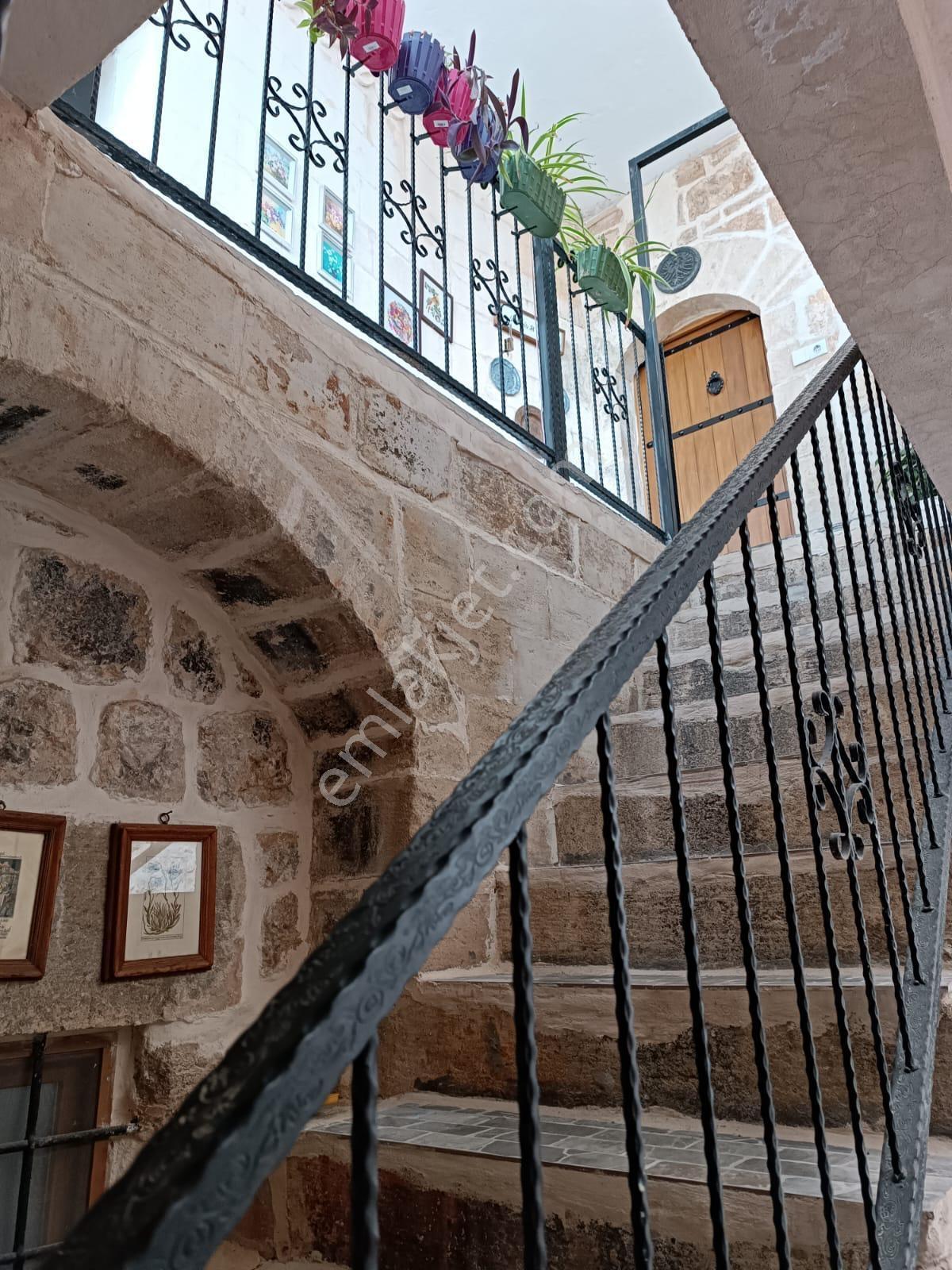 Mardin'de Otele Uygun Satılık Tarihi Taş Konak — fotoğraf 26