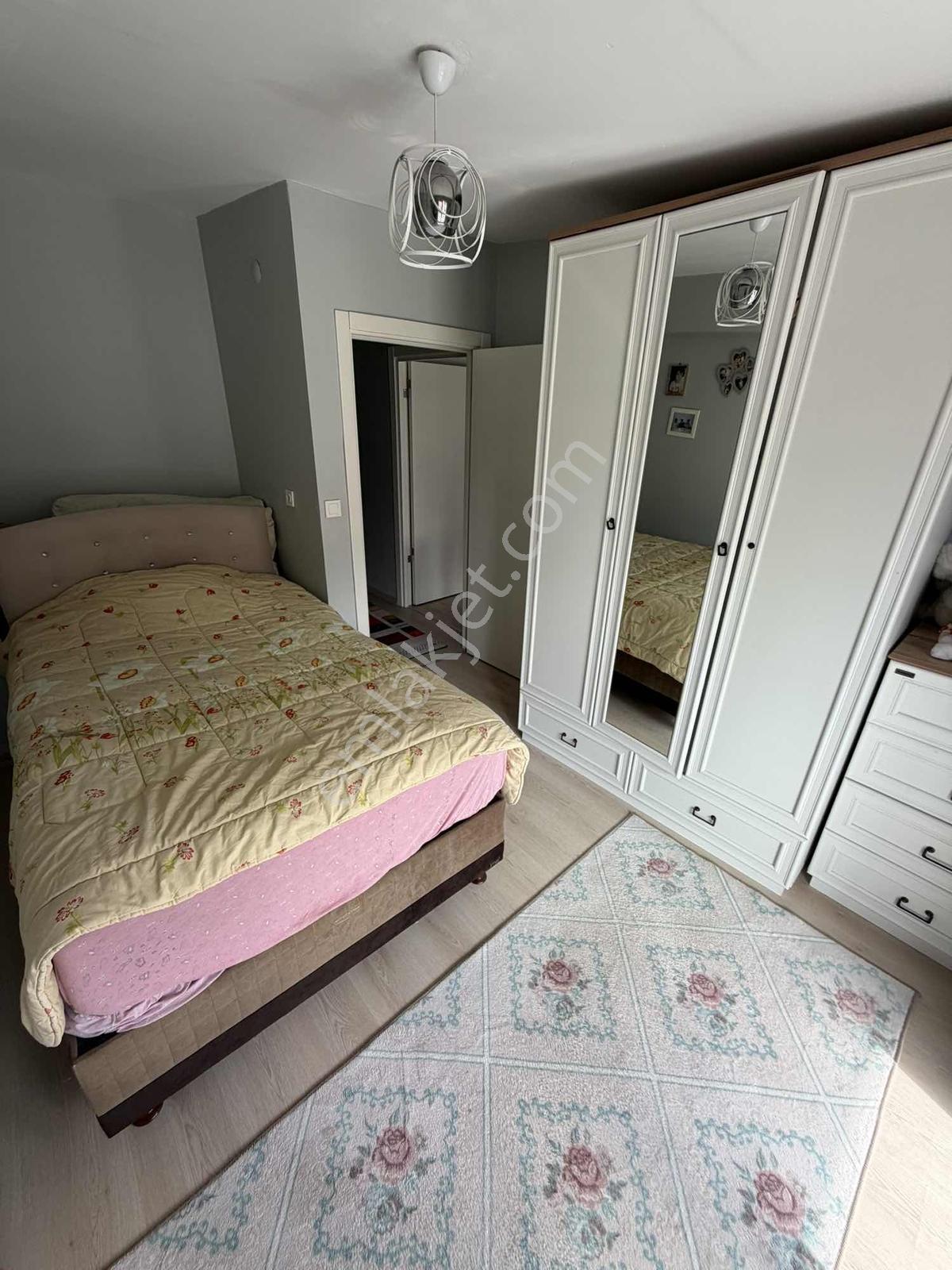 Om-gökmeydan Mah. Satılık Fırsat 3+1 Dublex Daire — fotoğraf 11