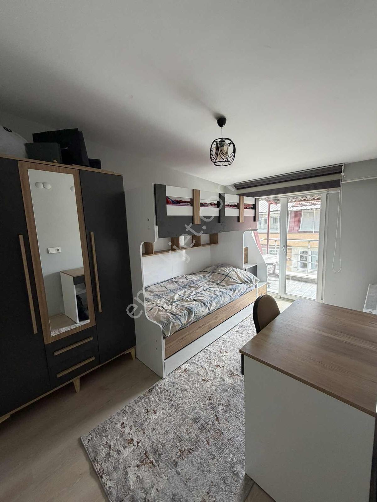 Om-gökmeydan Mah. Satılık Fırsat 3+1 Dublex Daire — fotoğraf 13