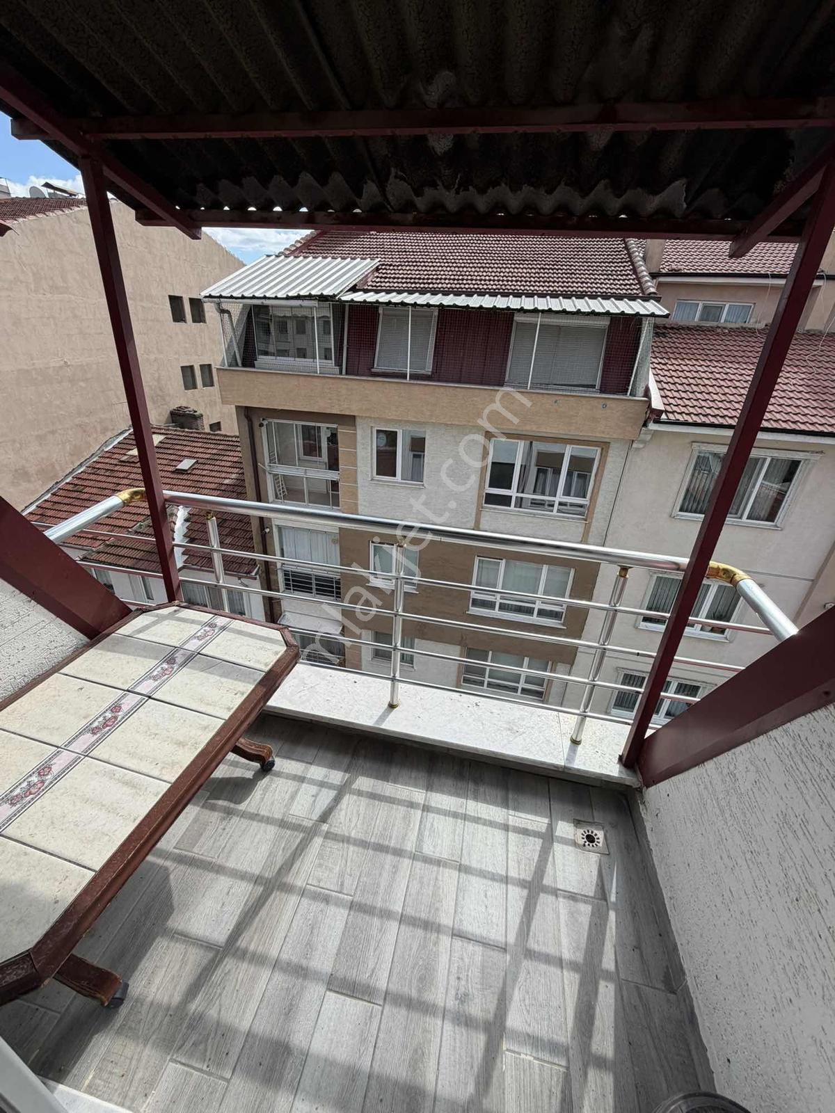 Om-gökmeydan Mah. Satılık Fırsat 3+1 Dublex Daire — fotoğraf 15