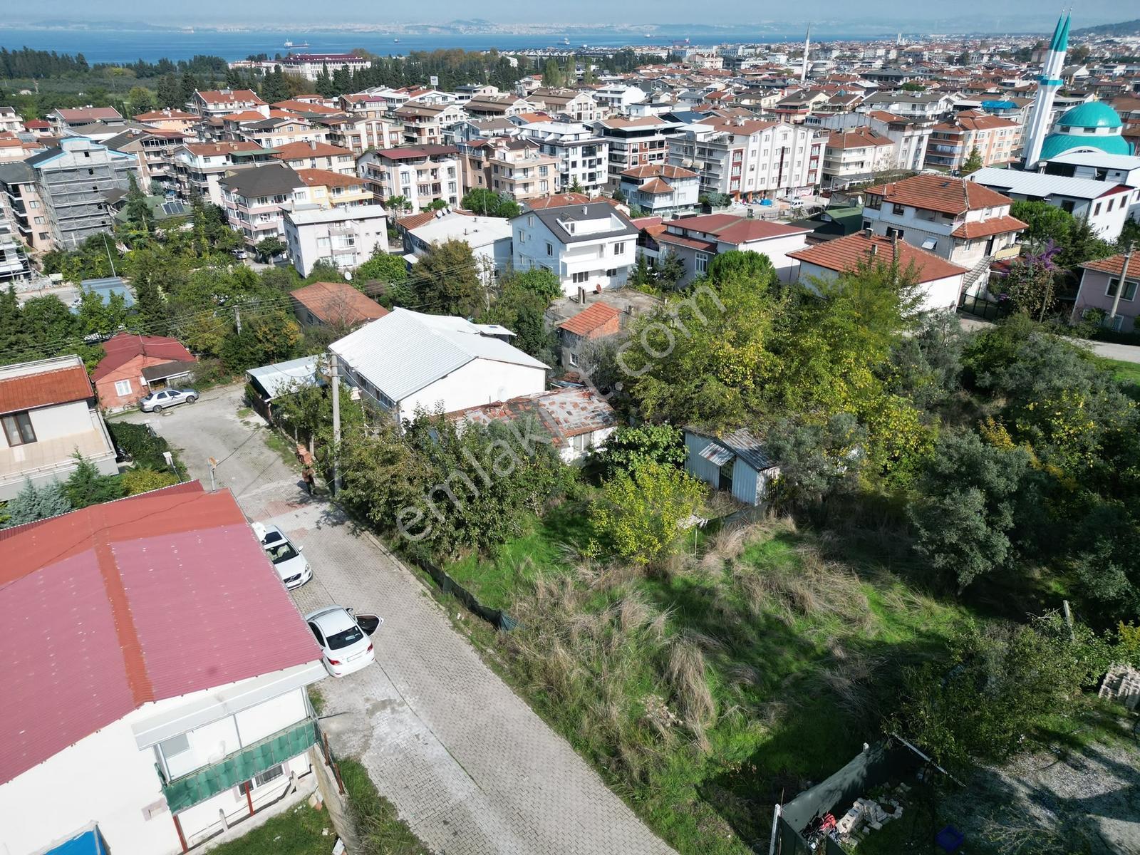 İsmetpaşa'da Deniz Manzaralı Değerli Lokasyonda %40 İmarlı Arsa — fotoğraf 2