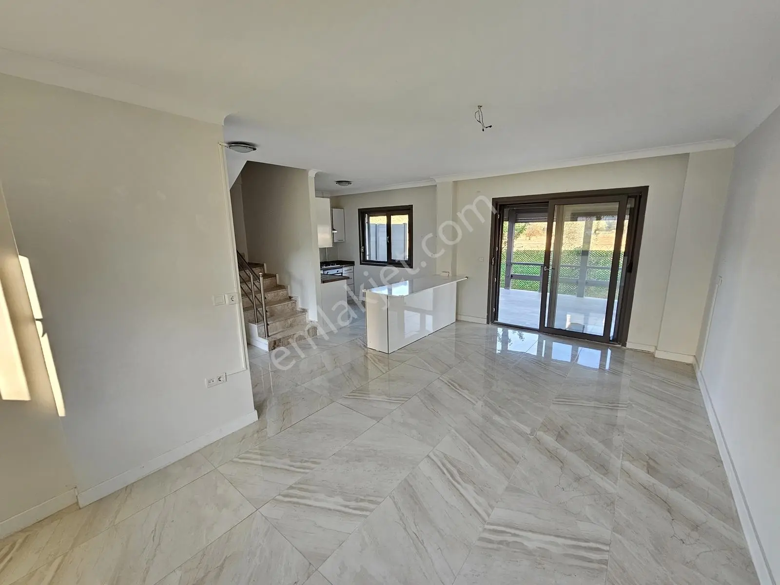 Onmax Karaağaç Bünül Sahilde 3+1 Site İçerisinde Satılık Villa — fotoğraf 12