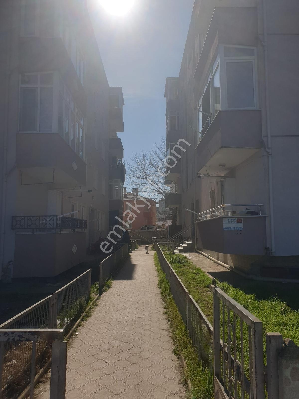 Lüleburgaz Yıldırım'Da Okul Ve Çarşıya Yakın Satılık 2+0 Daire
