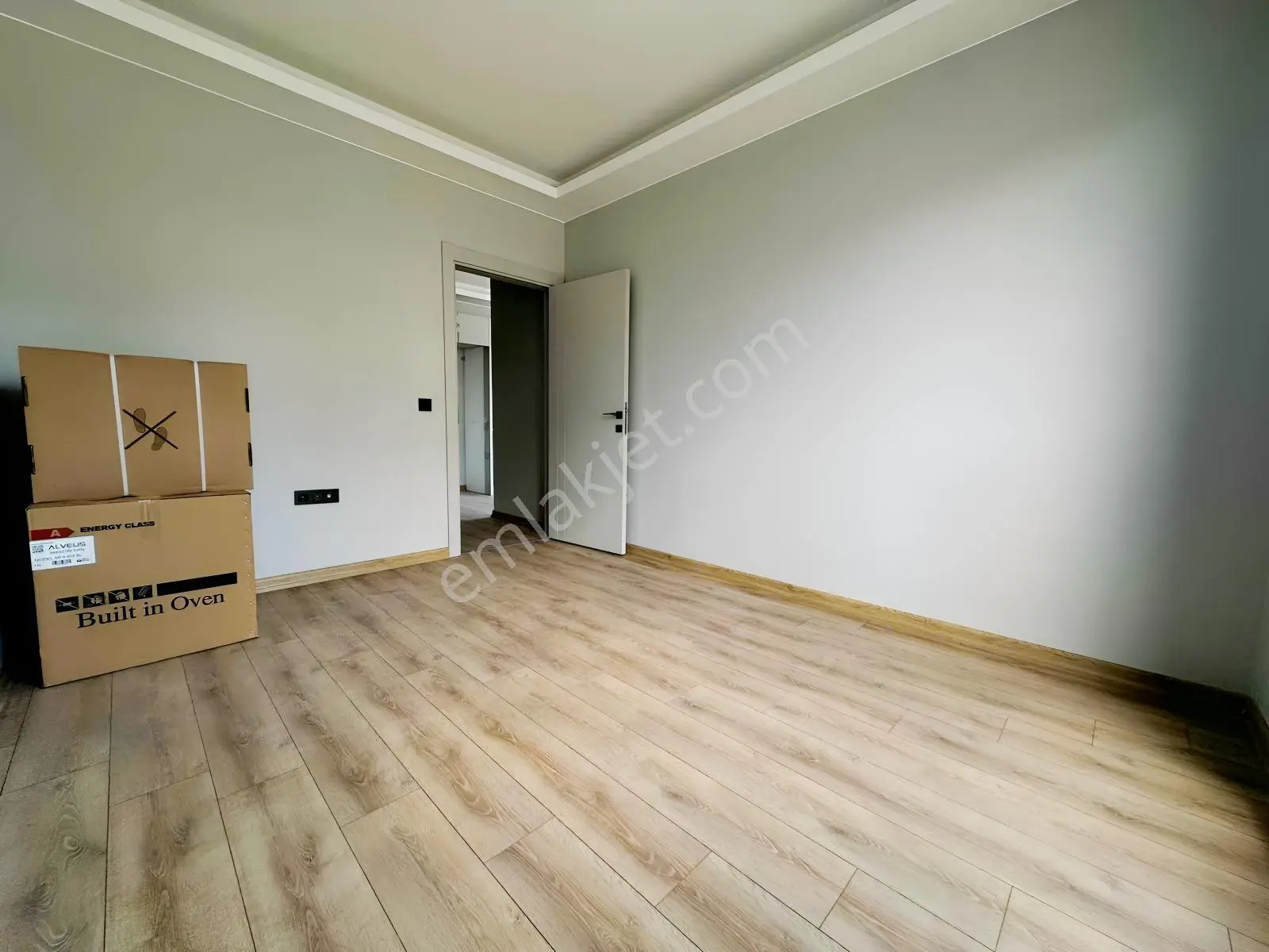 Alaçatıdan Bulvardibi Arakat İskanlı Yatırımlık Ve Oturumluk 1+1 — fotoğraf 16