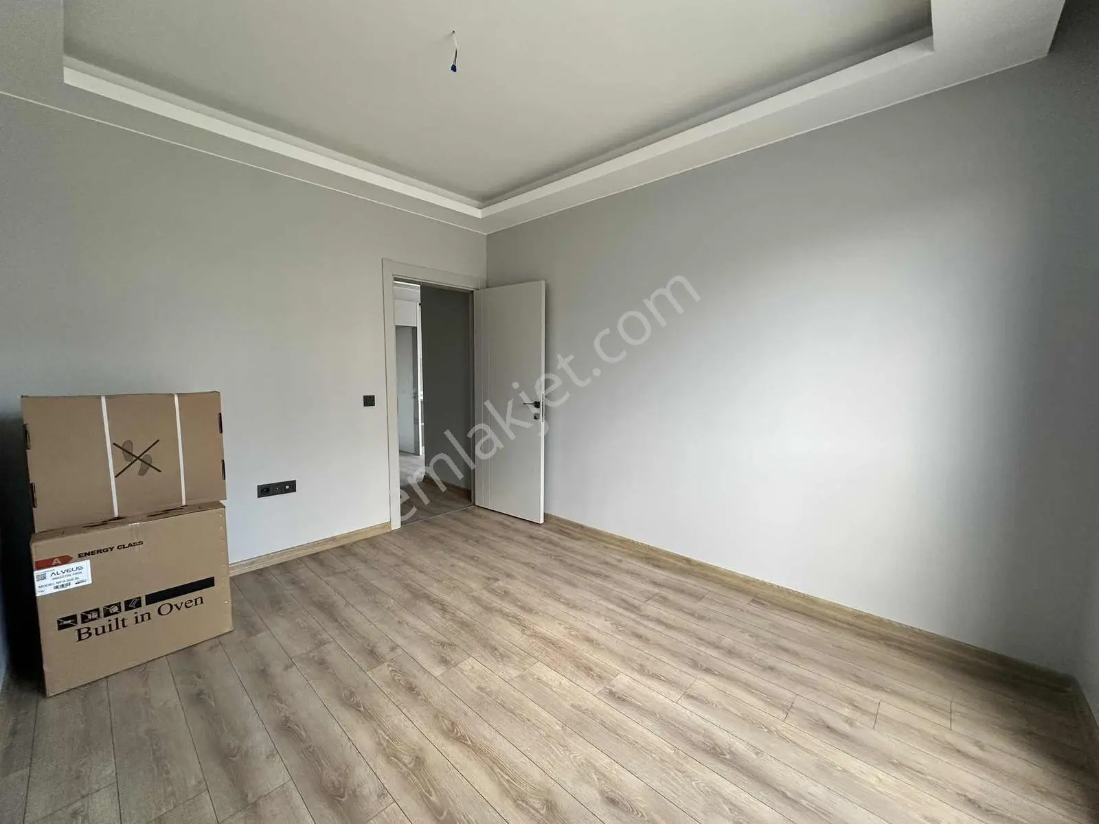 Alaçatıdan Bulvardibi Arakat İskanlı Yatırımlık Ve Oturumluk 1+1 — fotoğraf 19