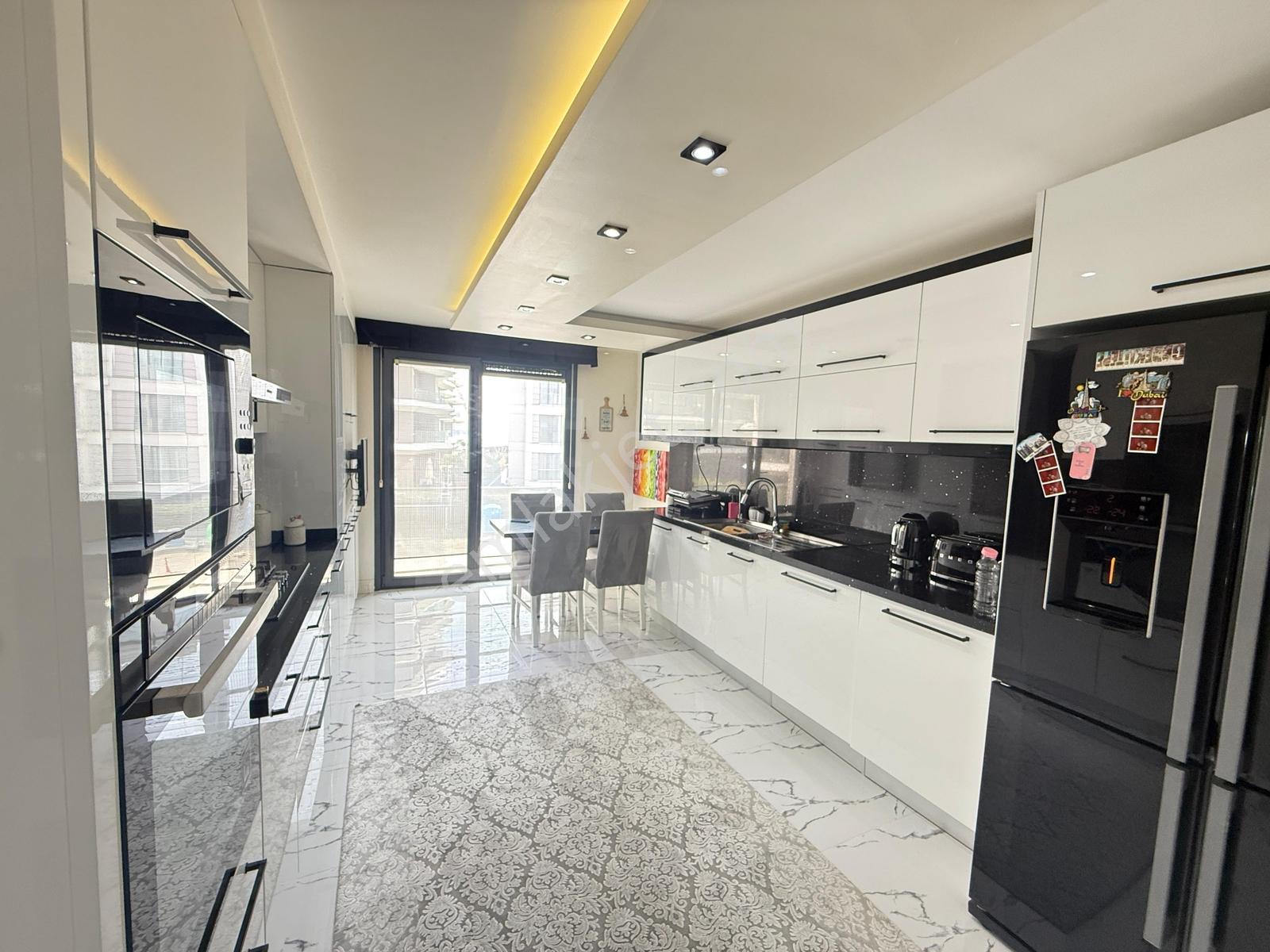 'concept Gayrimenkul' Tuzla Marinaya Yakın Satılık Ara Kat 4+2 — fotoğraf 6