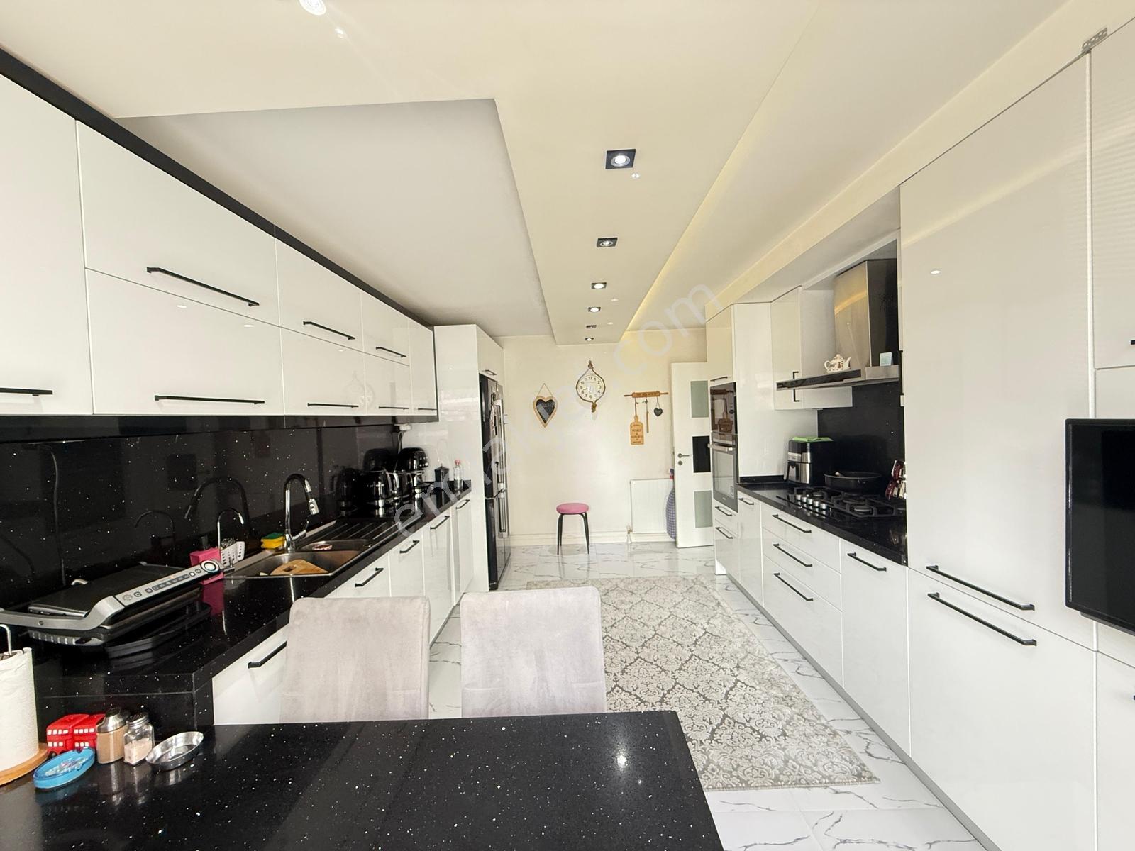 'concept Gayrimenkul' Tuzla Marinaya Yakın Satılık Ara Kat 4+2 — fotoğraf 7