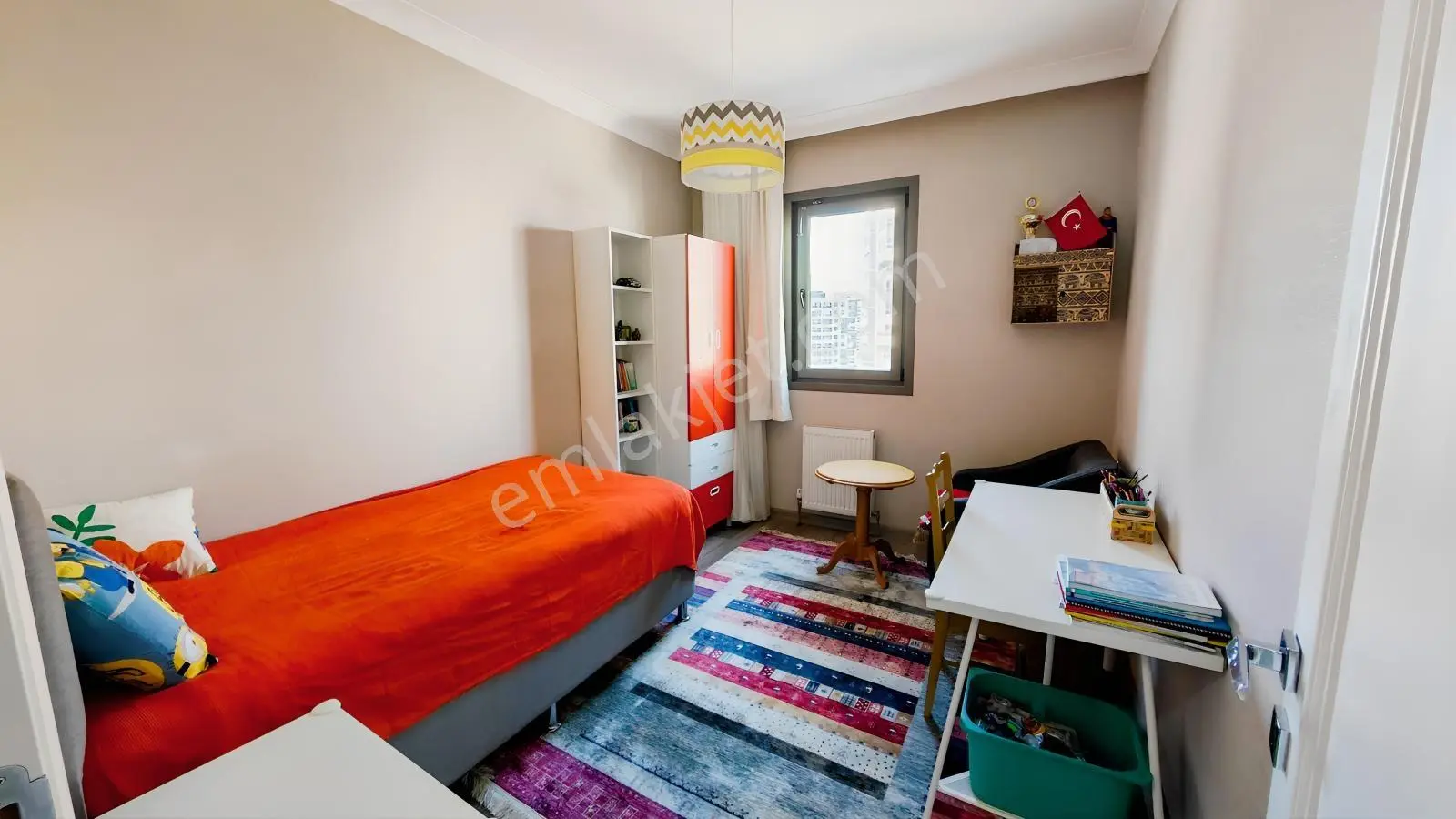 Yenimahalle Cumhuriyet Mah. De Havuzlu Sitede 4+1 Satılık Daire — fotoğraf 9