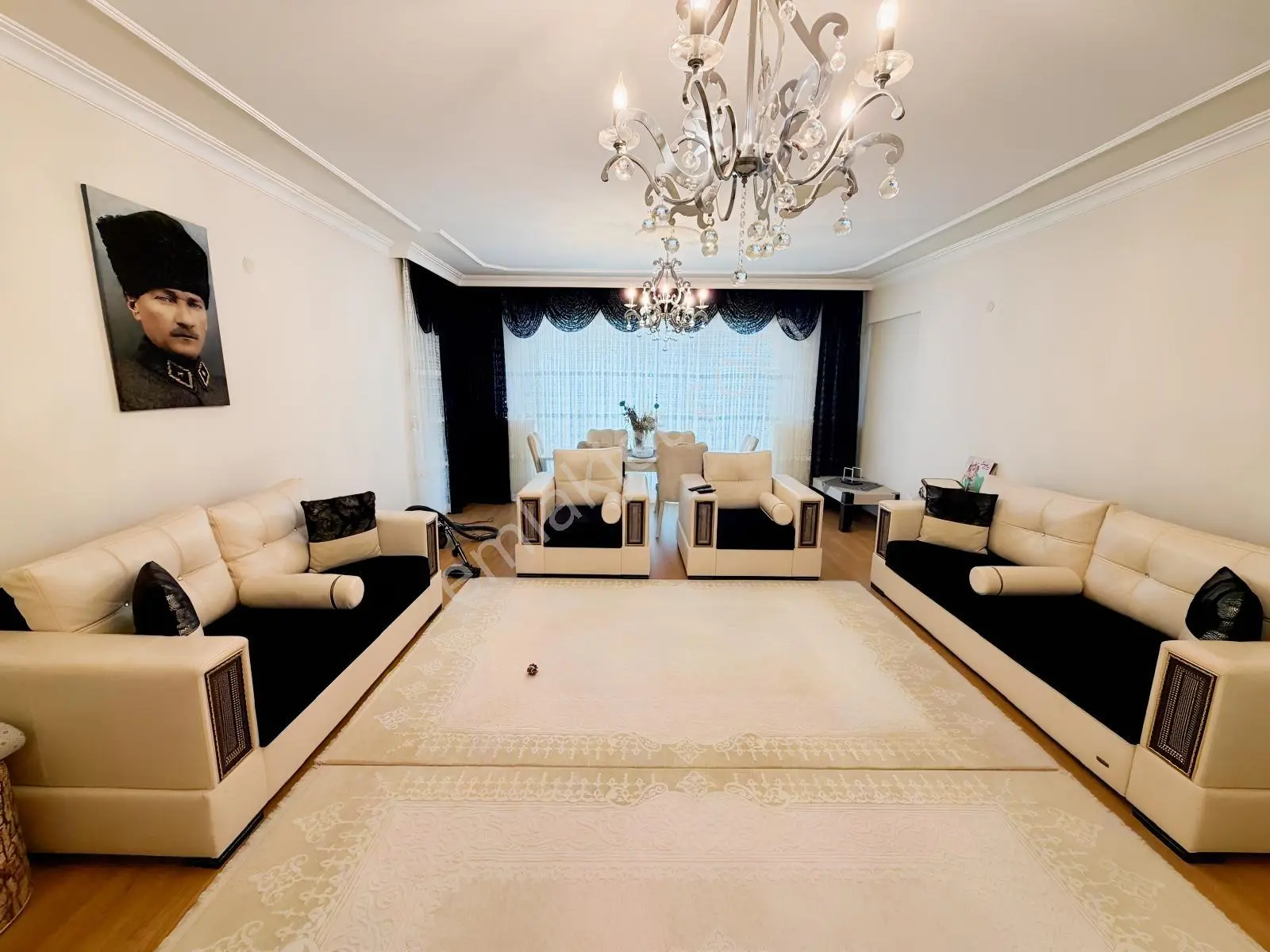 Mabel'Den Galip Barutçu Apt. Satılık 3+1 170 M2 Geniş Daire