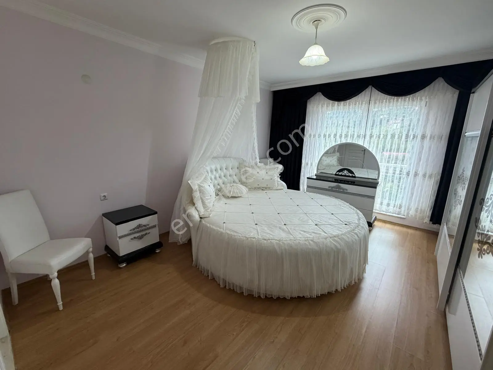 Mabel'den Galip Barutçu Apt. Satılık 3+1 170 M2 Geniş Daire — fotoğraf 14
