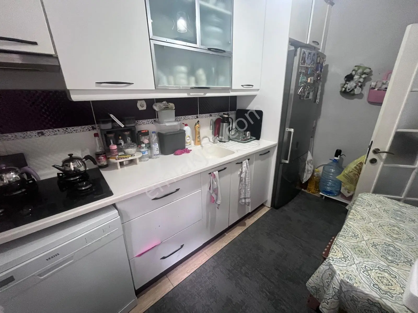 Söğütlü Çeşme'de 2,5+1 85m2 Geniş Ferah Arakat Daire — fotoğraf 10