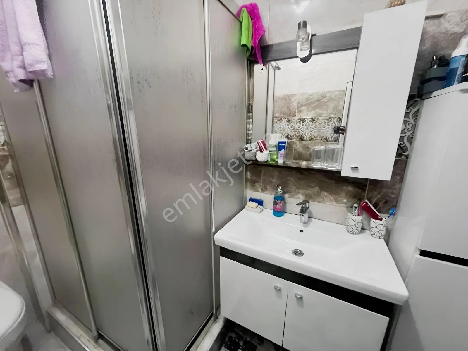Söğütlü Çeşme'de 2,5+1 85m2 Geniş Ferah Arakat Daire — fotoğraf 24